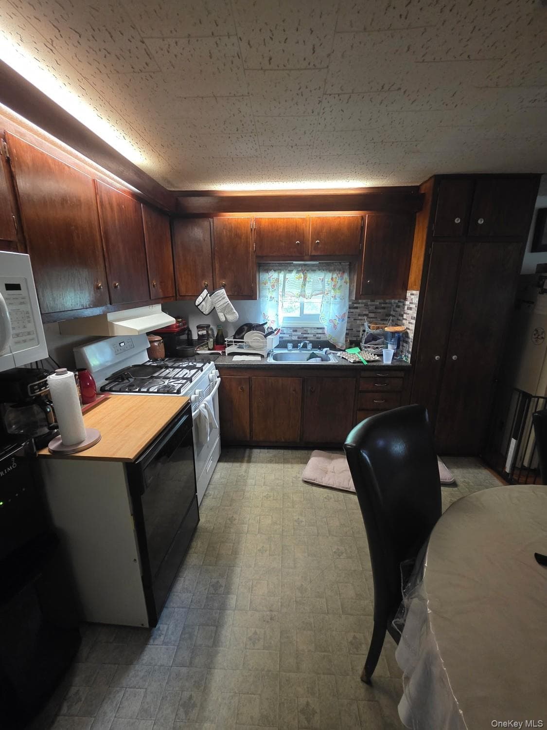 136 Quaker Road thumbnail 8