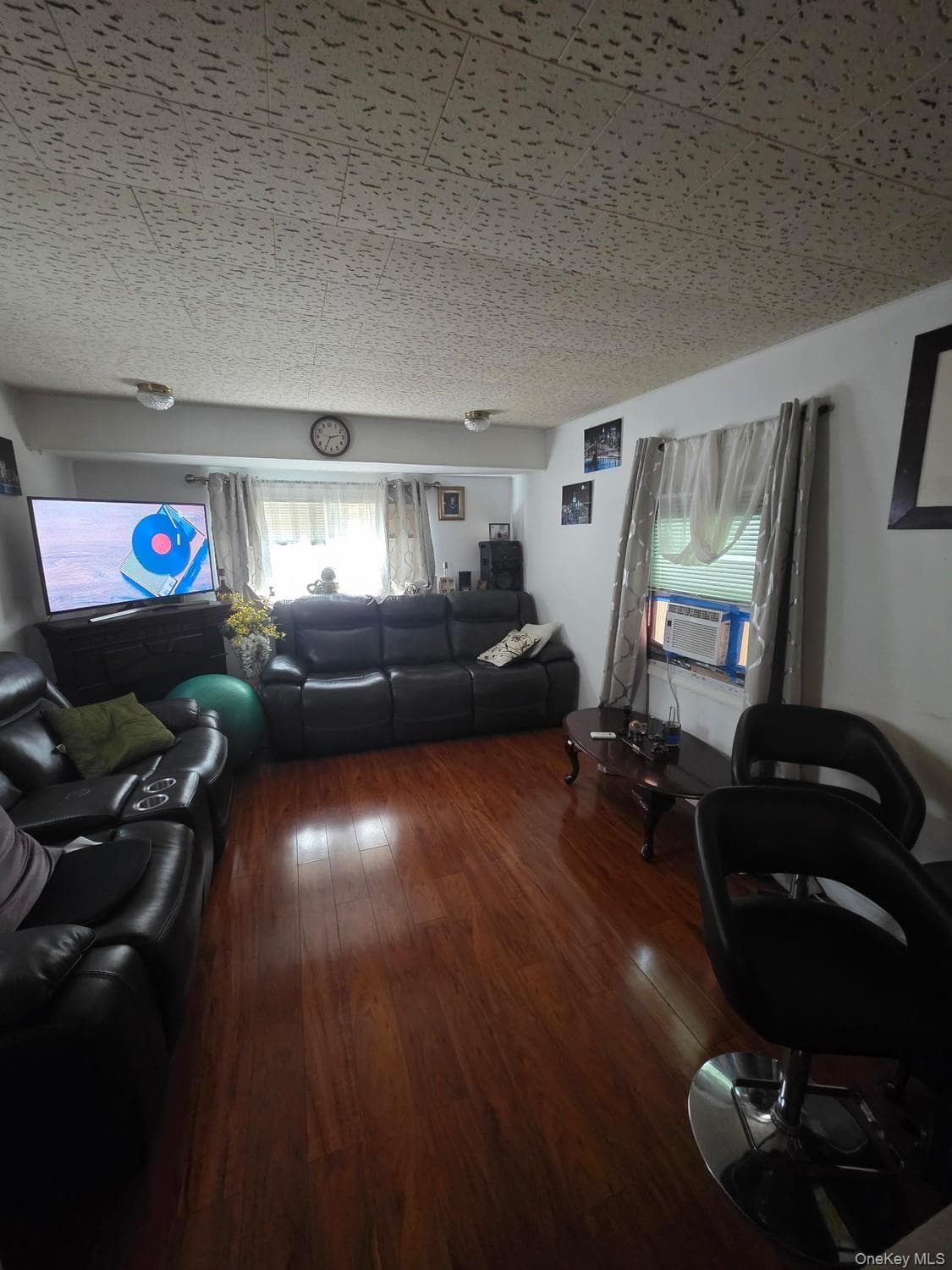 136 Quaker Road thumbnail 5