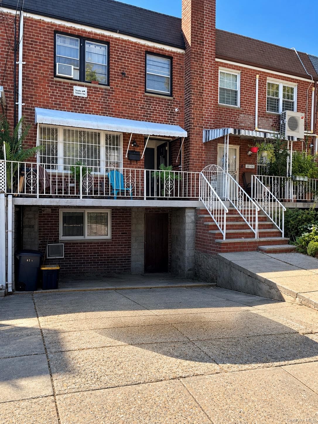31-44 75th St photo 1