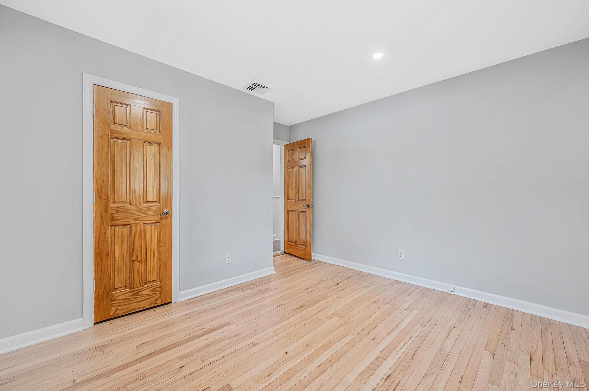 194 Phyllis Drive thumbnail 13