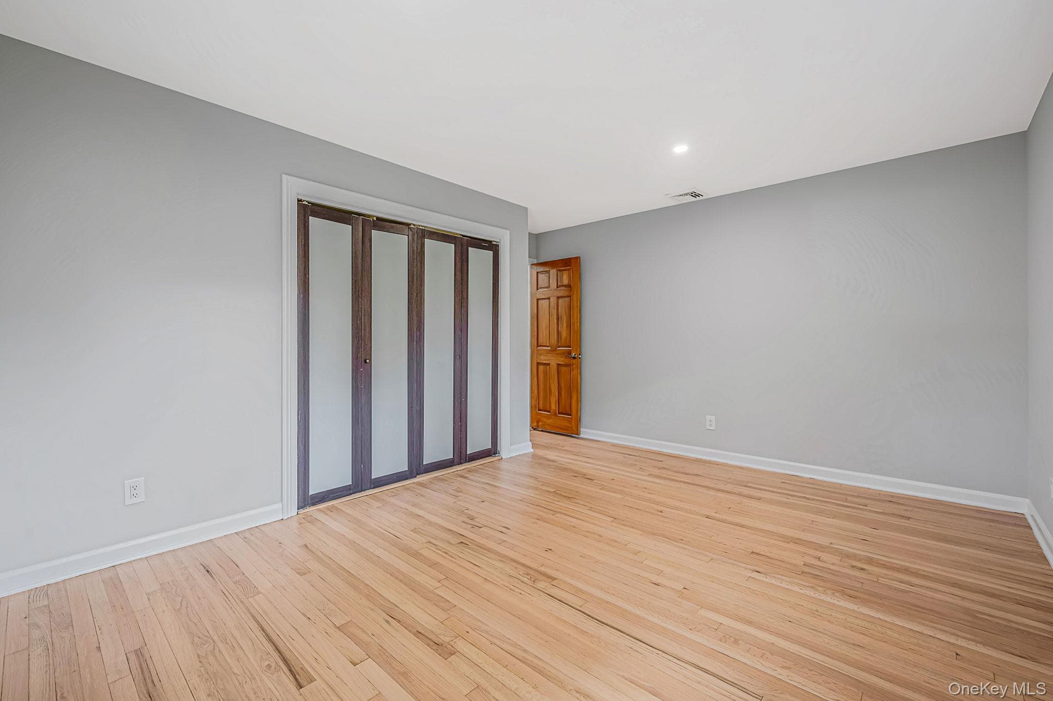 194 Phyllis Drive thumbnail 9