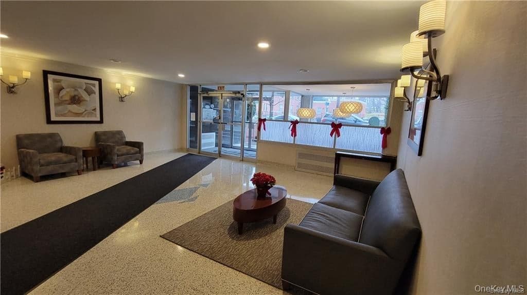 6300 Riverdale Avenue Unit: 1B thumbnail 2