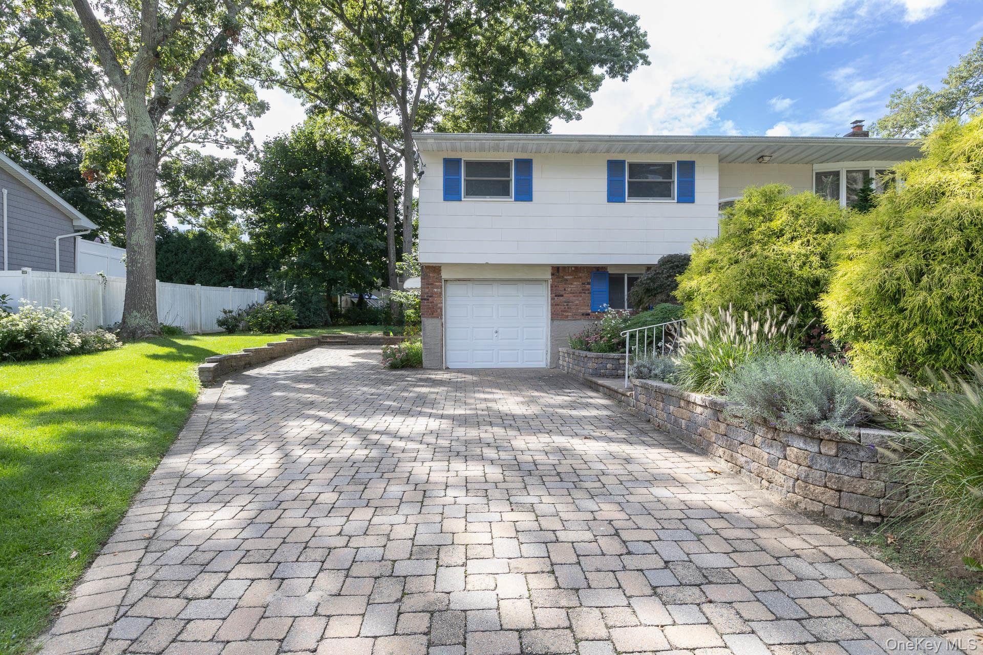 16 Arlington Avenue thumbnail 3