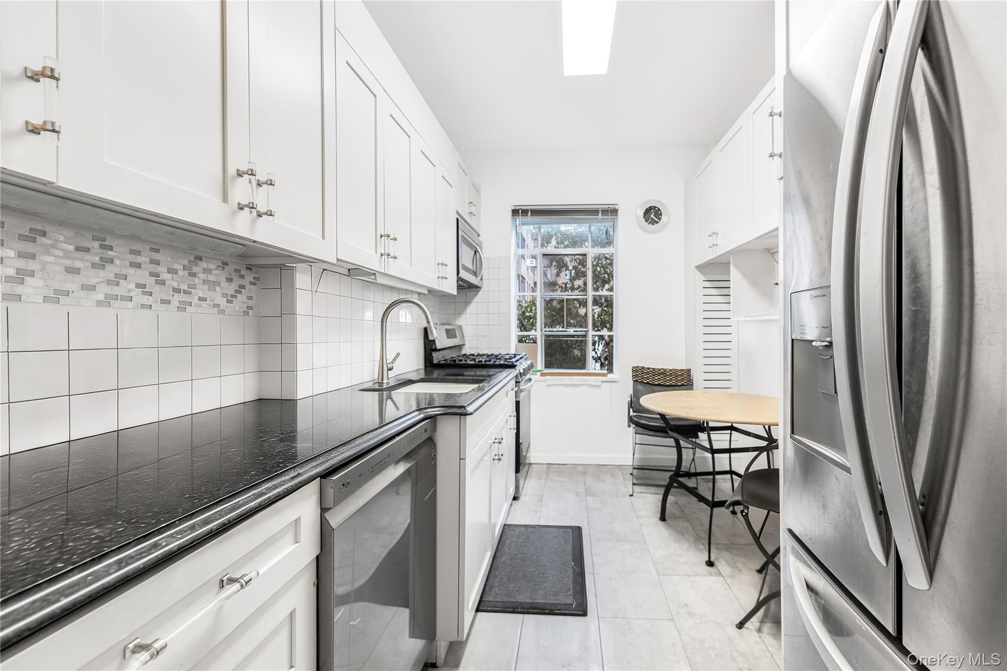 3001 Henry Hudson Parkway Unit: 2H thumbnail 4