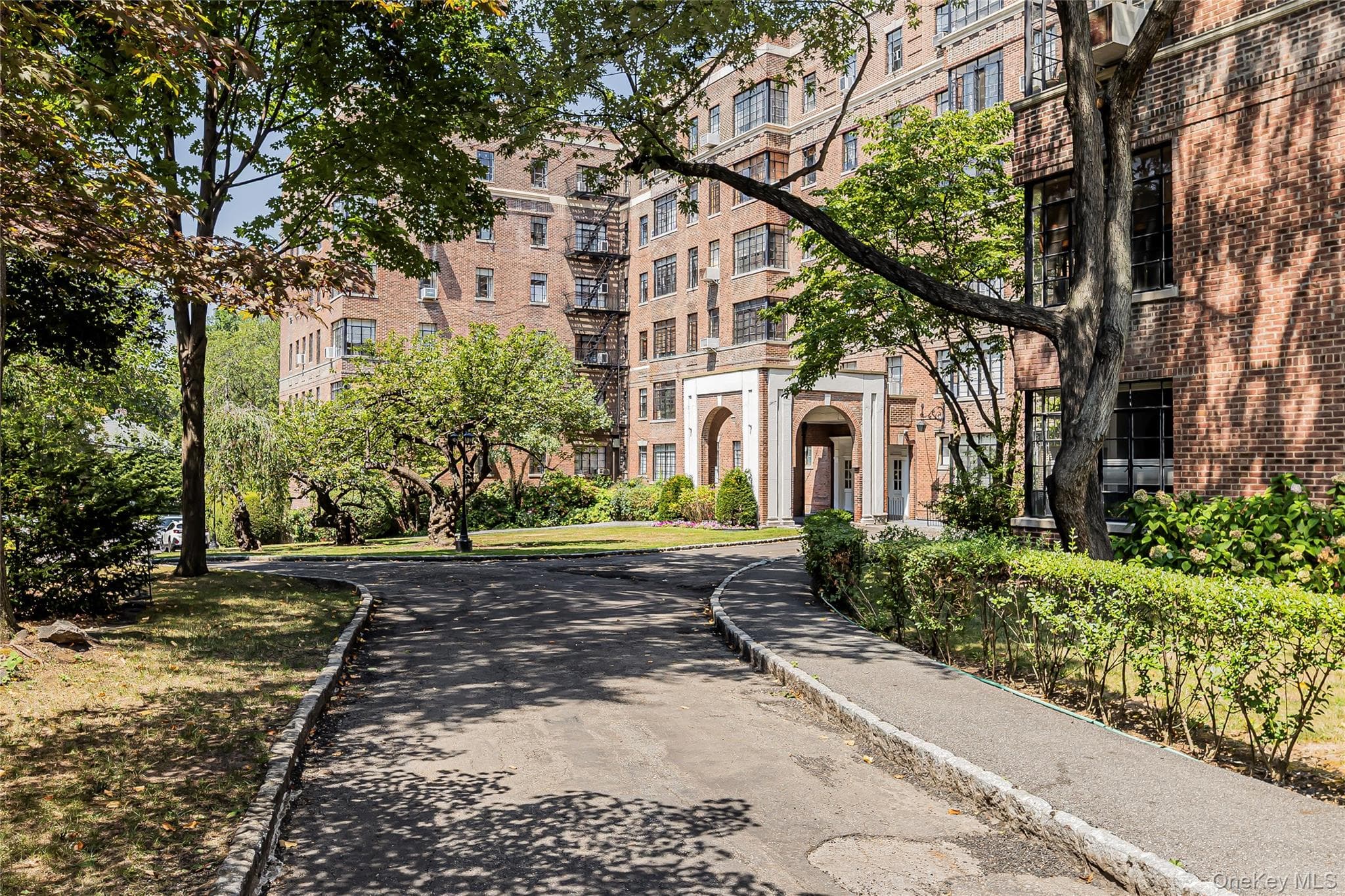 3001 Henry Hudson Parkway Unit: 2H thumbnail 35