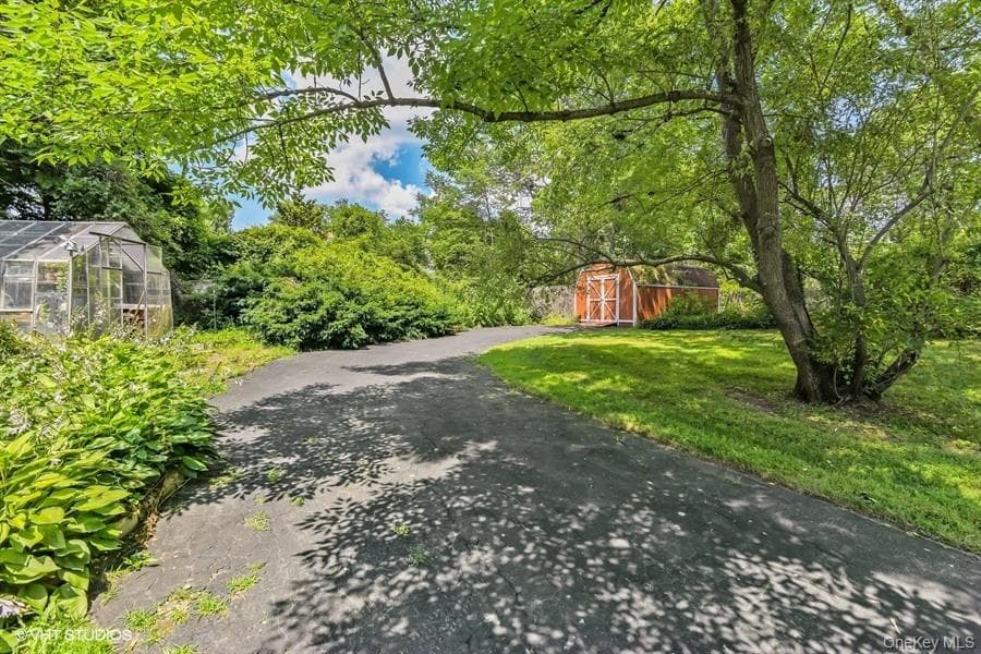 23 Hill House Lane thumbnail 19