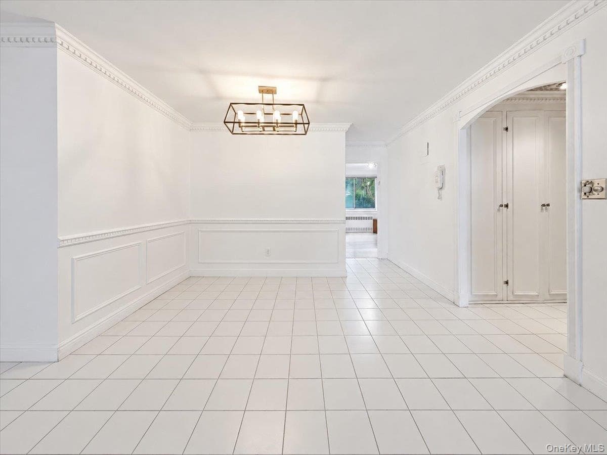2575 Palisade Avenue Unit: 1L thumbnail 3