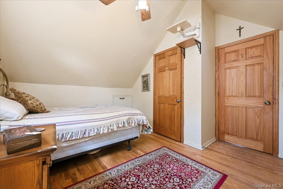 65 Riverside Avenue thumbnail 19