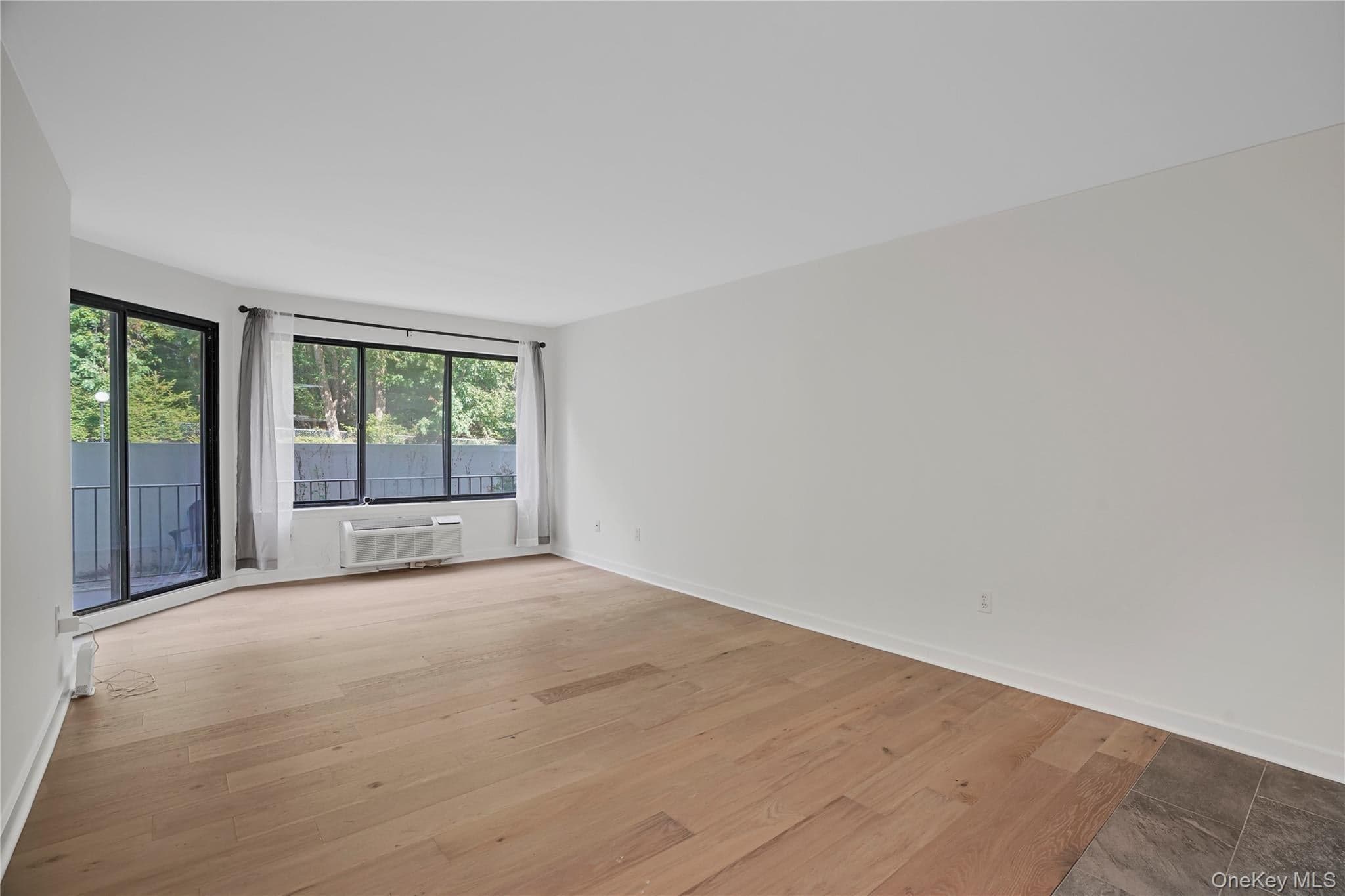 300 High Point Drive Unit: 314 thumbnail 17