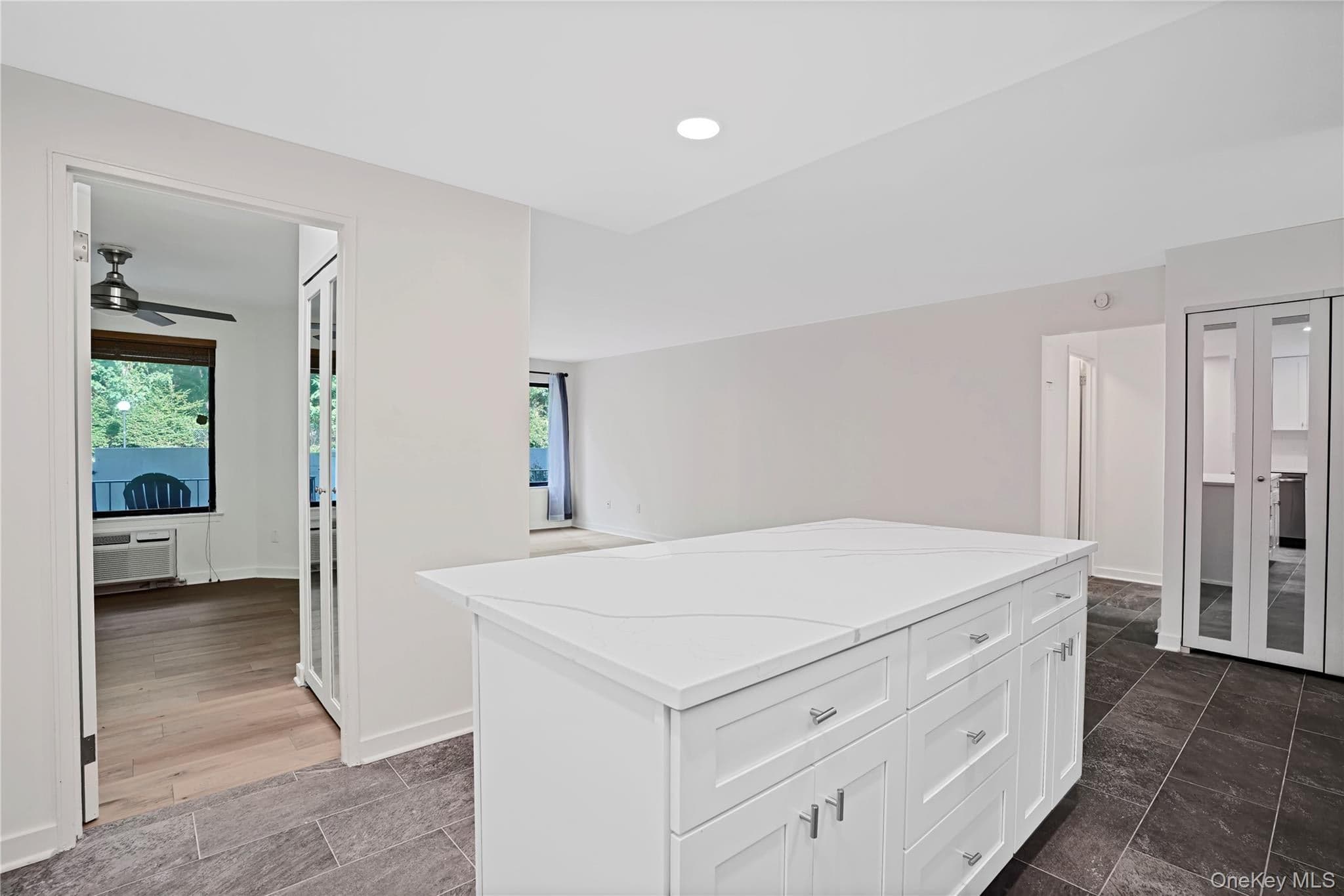 300 High Point Drive Unit: 314 thumbnail 14