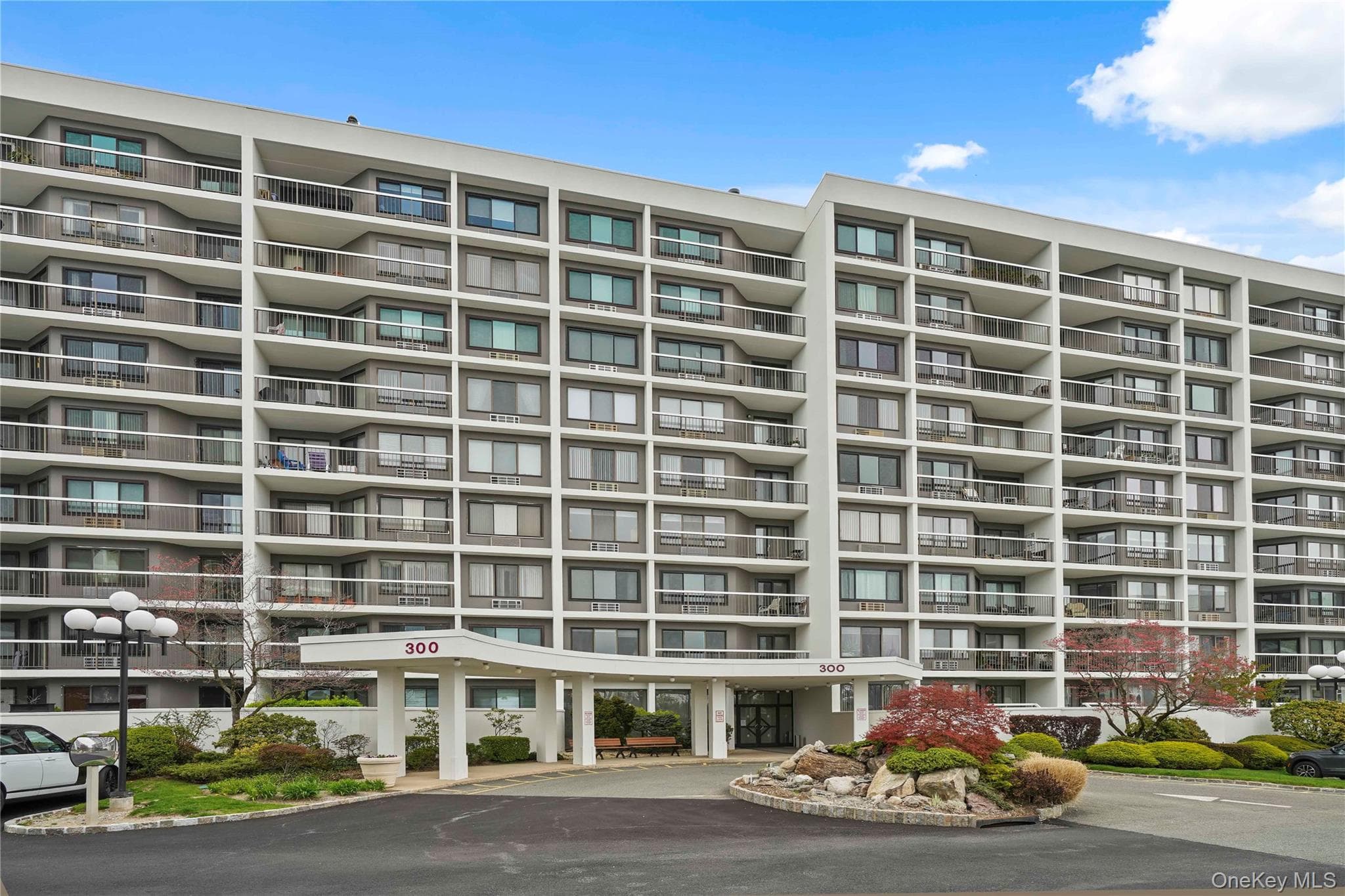 300 High Point Drive Unit: 314 thumbnail 25