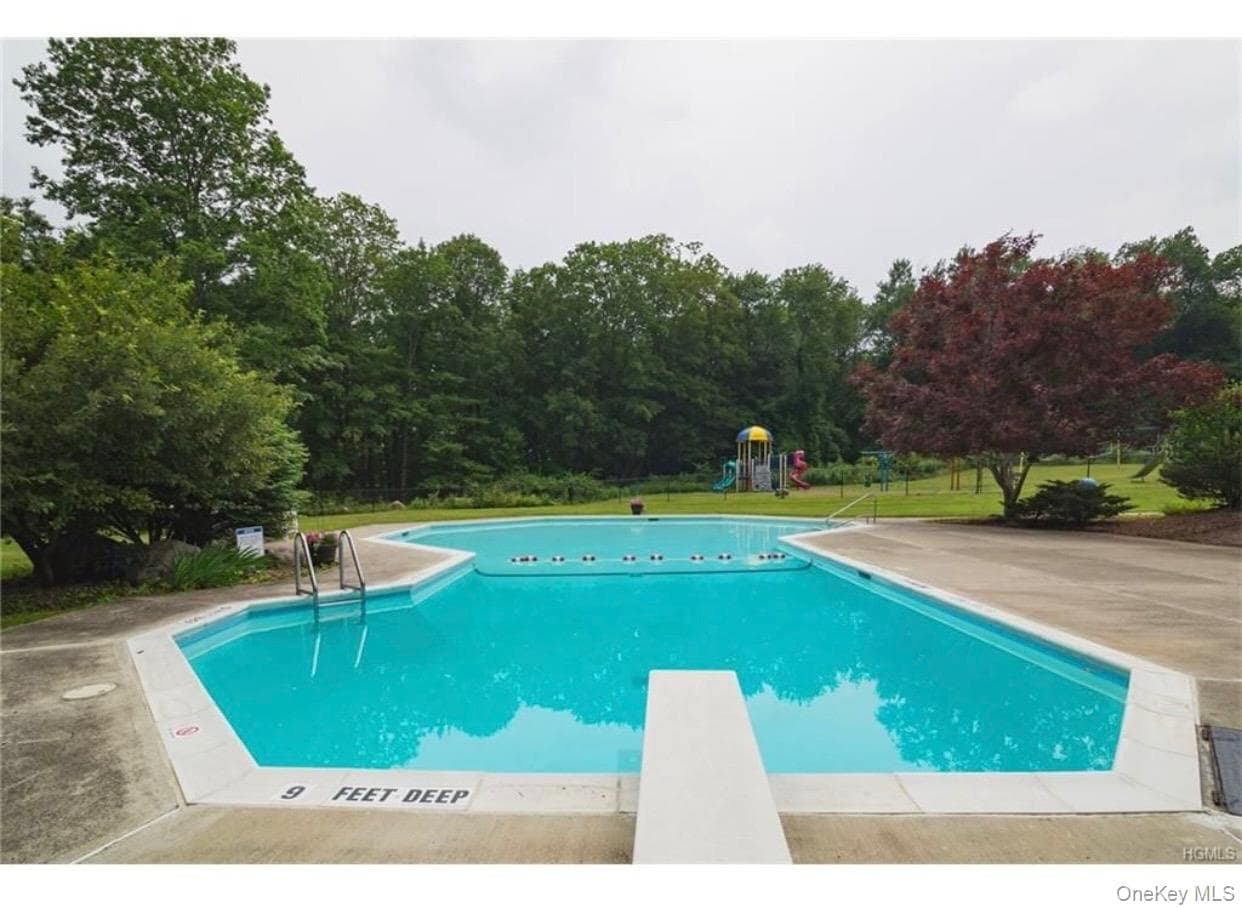 2606 Village Drive thumbnail 3