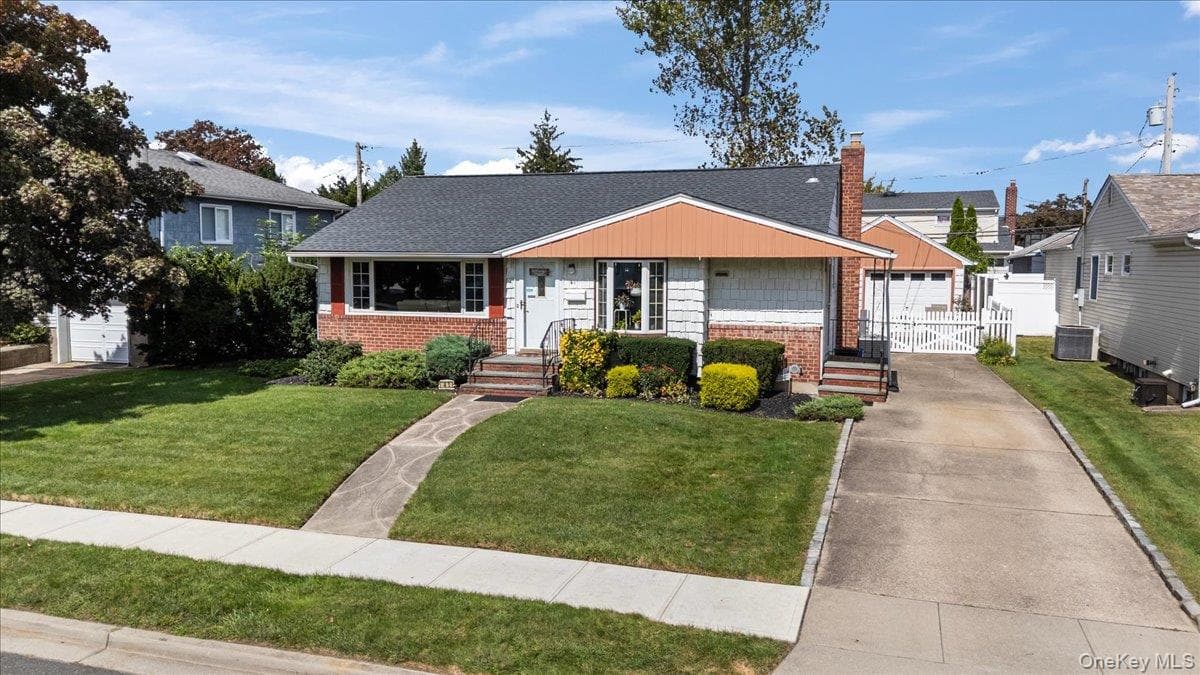41 Cornell Lane photo 1