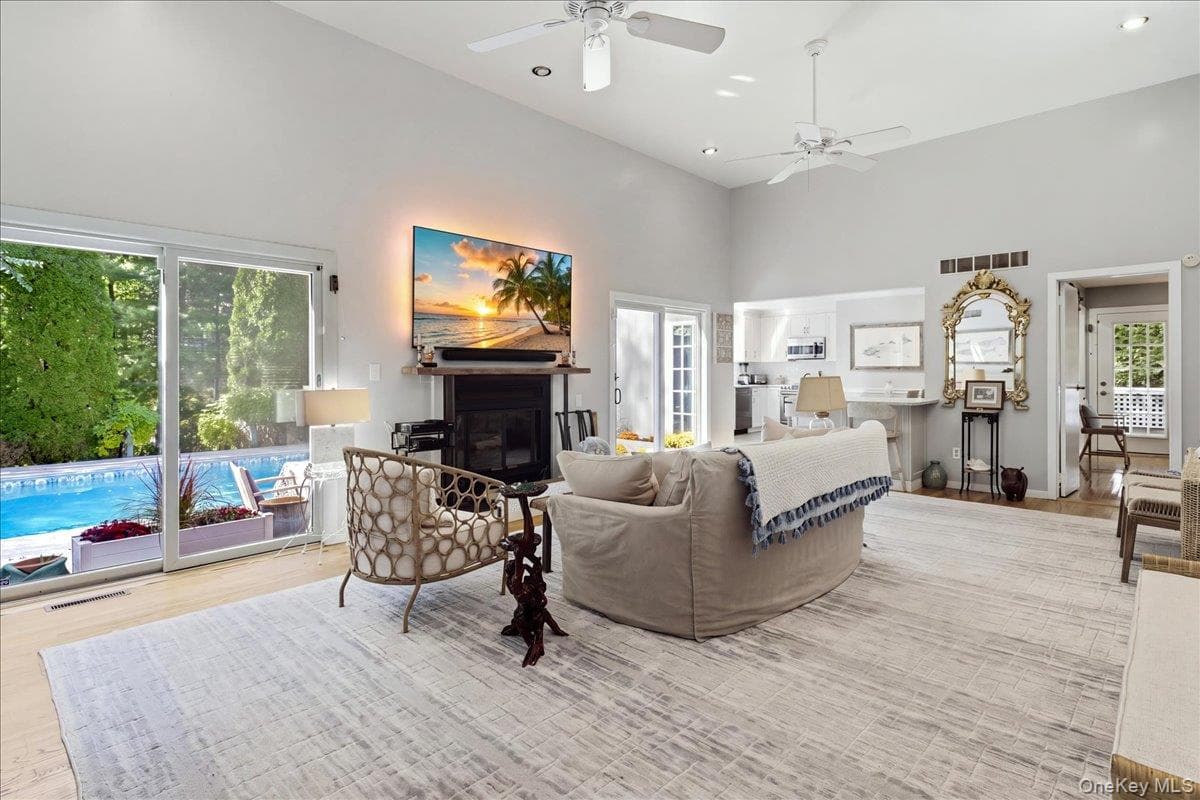 10 Glenmore Drive thumbnail 19