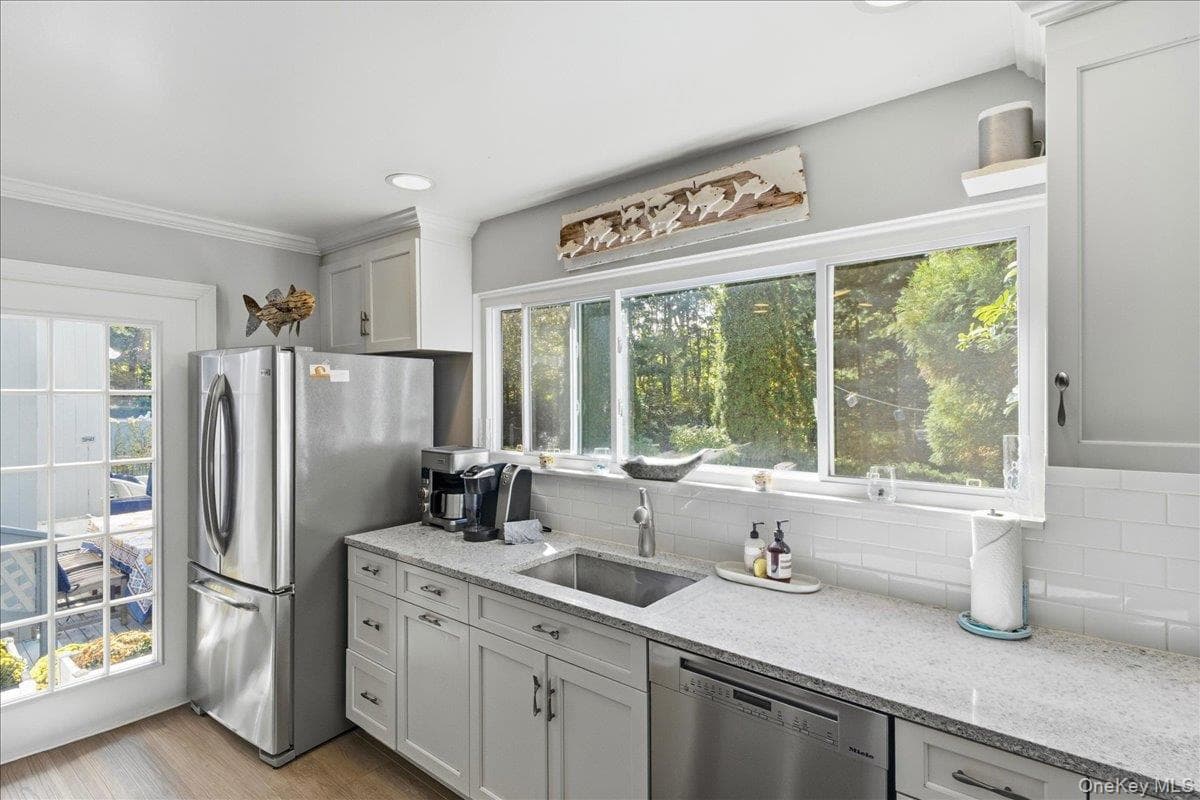 10 Glenmore Drive thumbnail 31