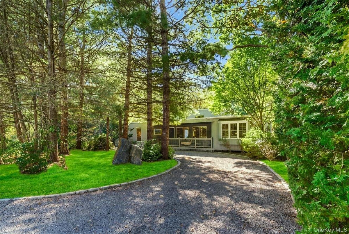 10 Glenmore Drive thumbnail 48