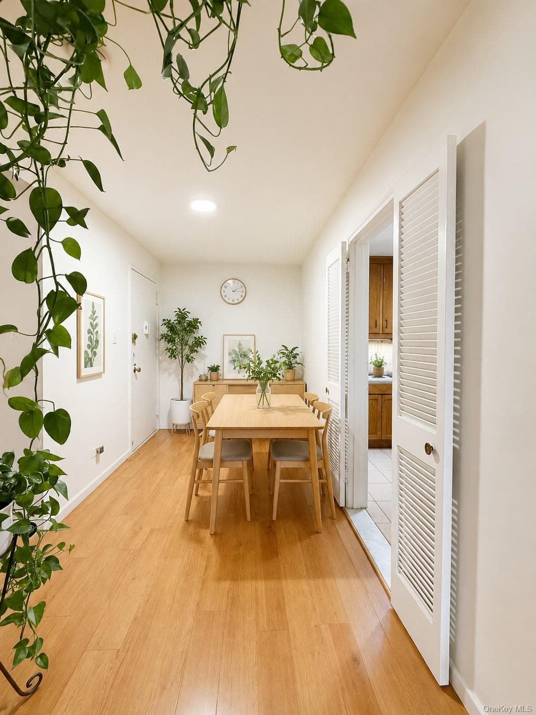 14470 41 Avenue Unit: 4 thumbnail 2