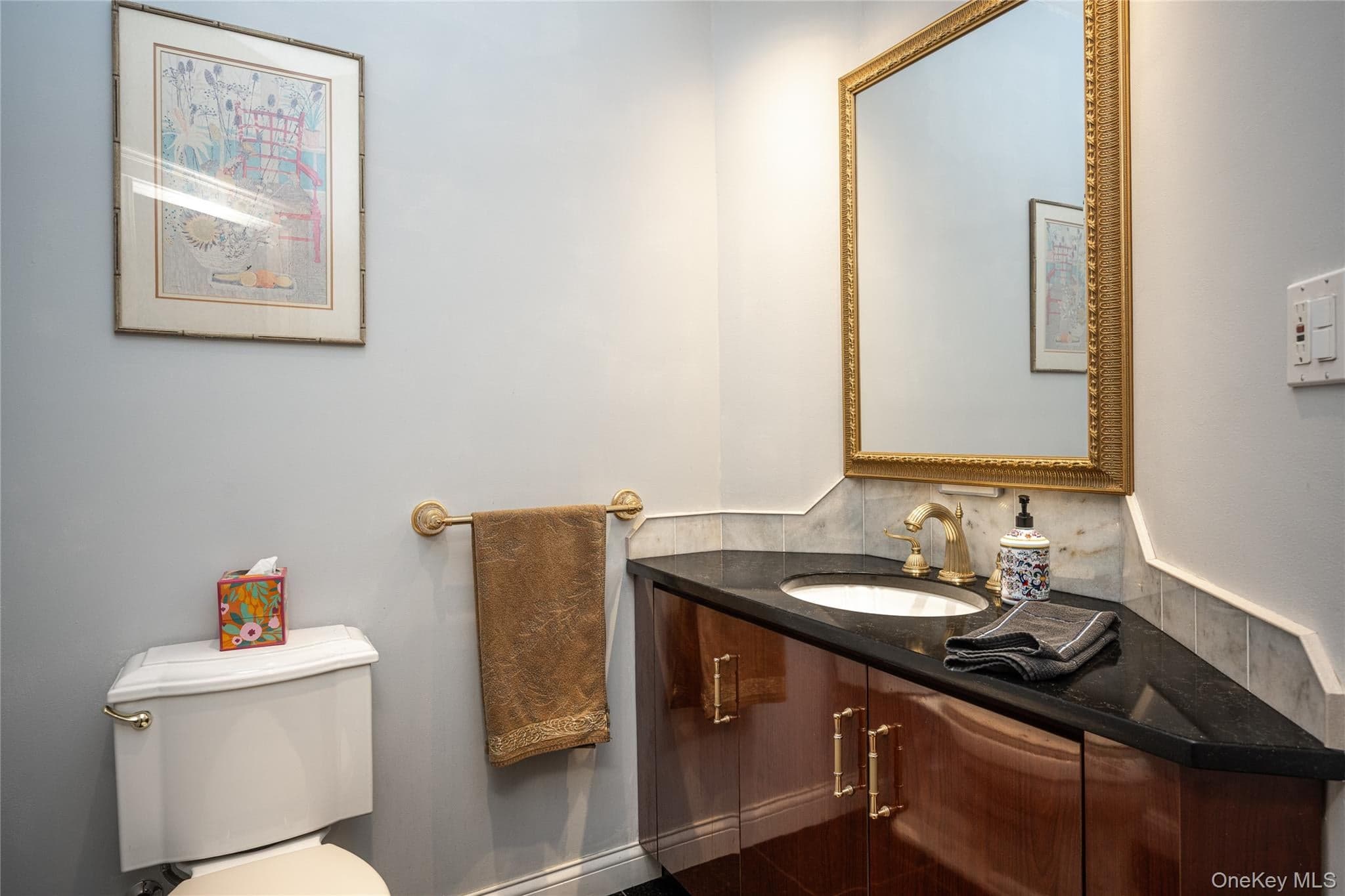110 Hillside Avenue thumbnail 25