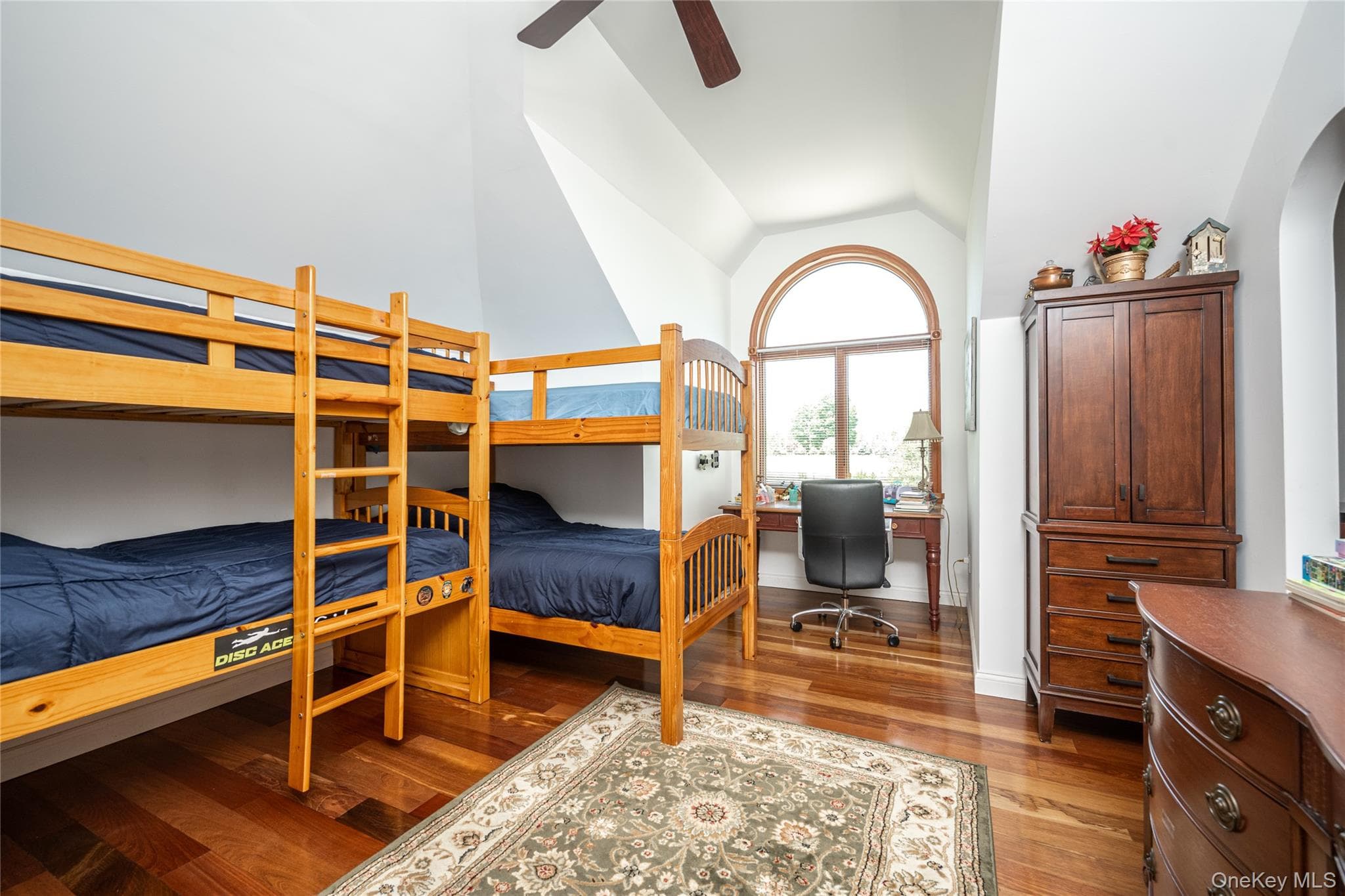 110 Hillside Avenue thumbnail 27