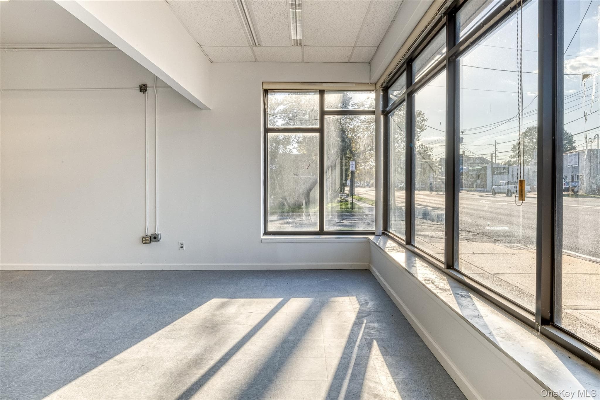153 Woodbury Road thumbnail 7