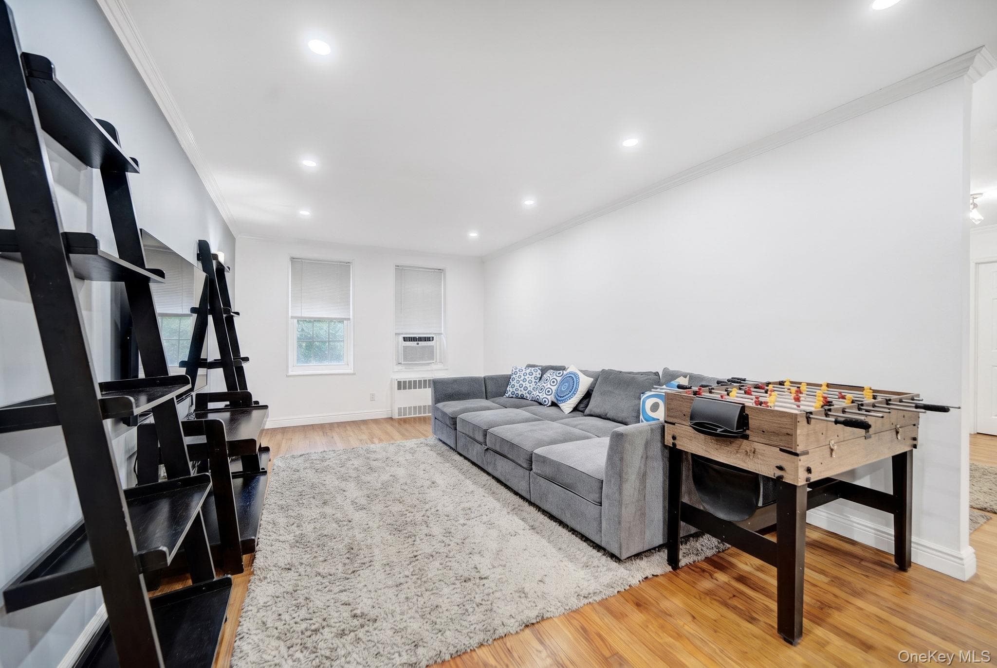 140-35 Burden Crescent Unit: 402 thumbnail 9