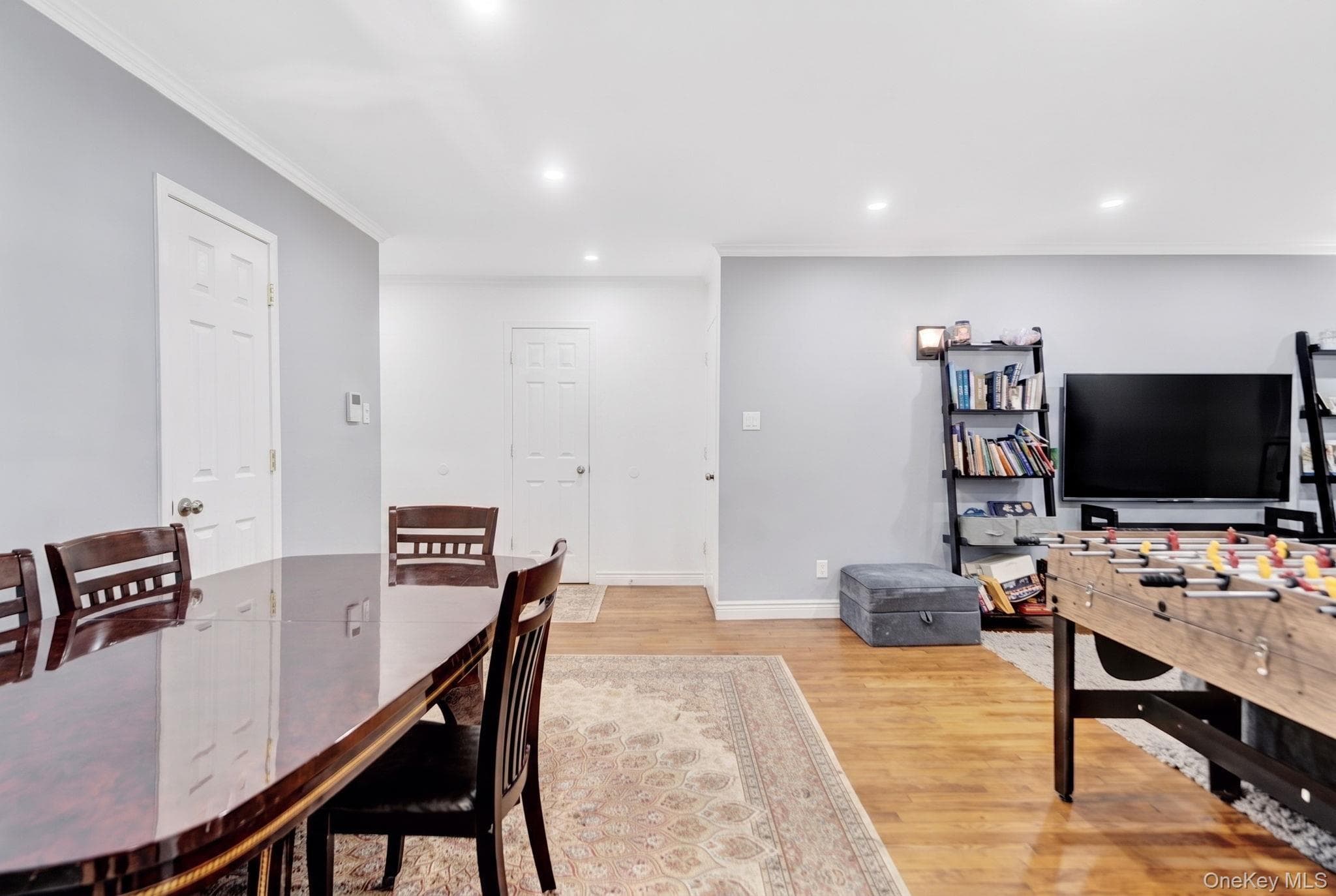 140-35 Burden Crescent Unit: 402 thumbnail 4