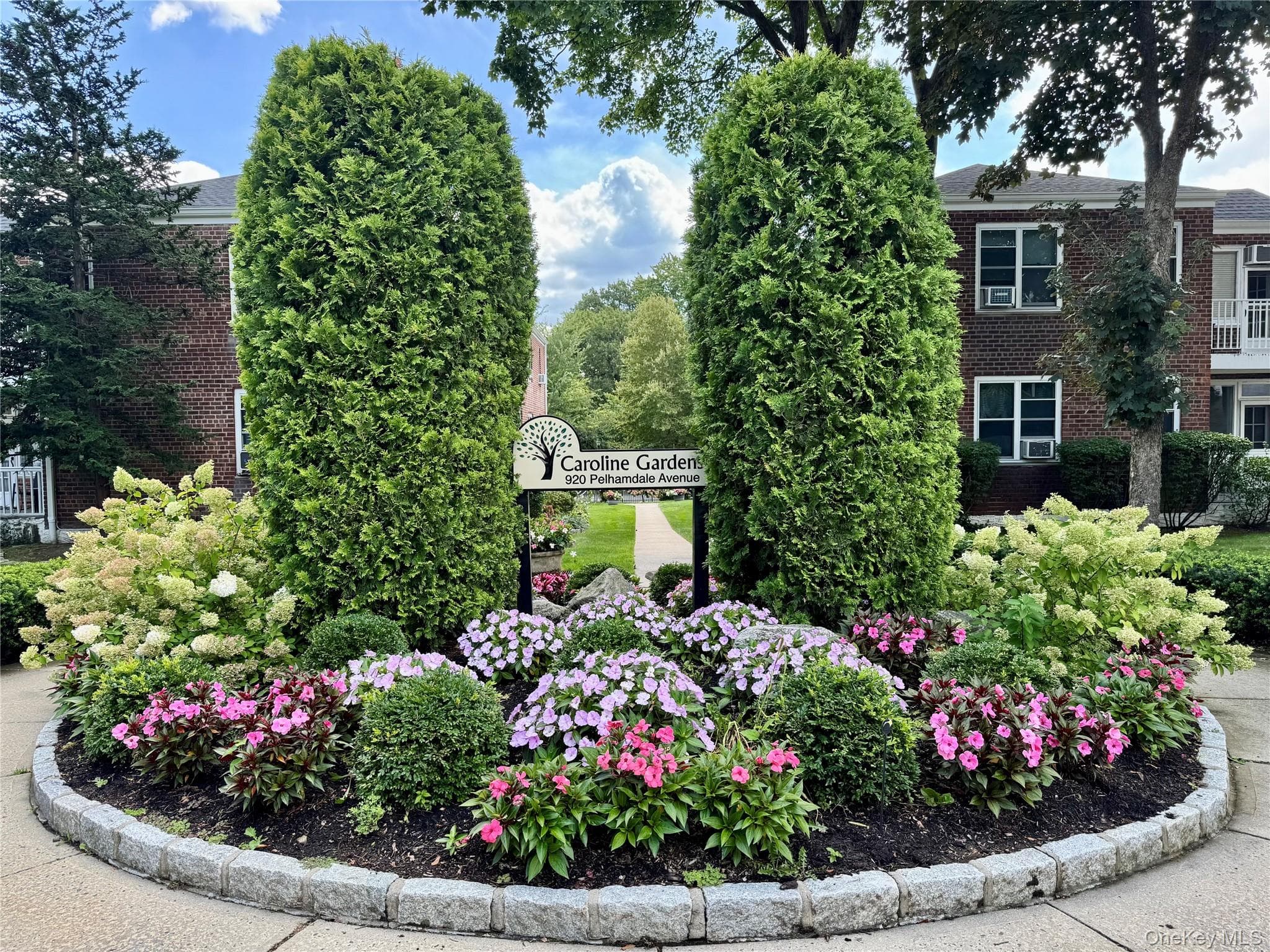 920 Pelhamdale Avenue Unit: A2H, Pelham