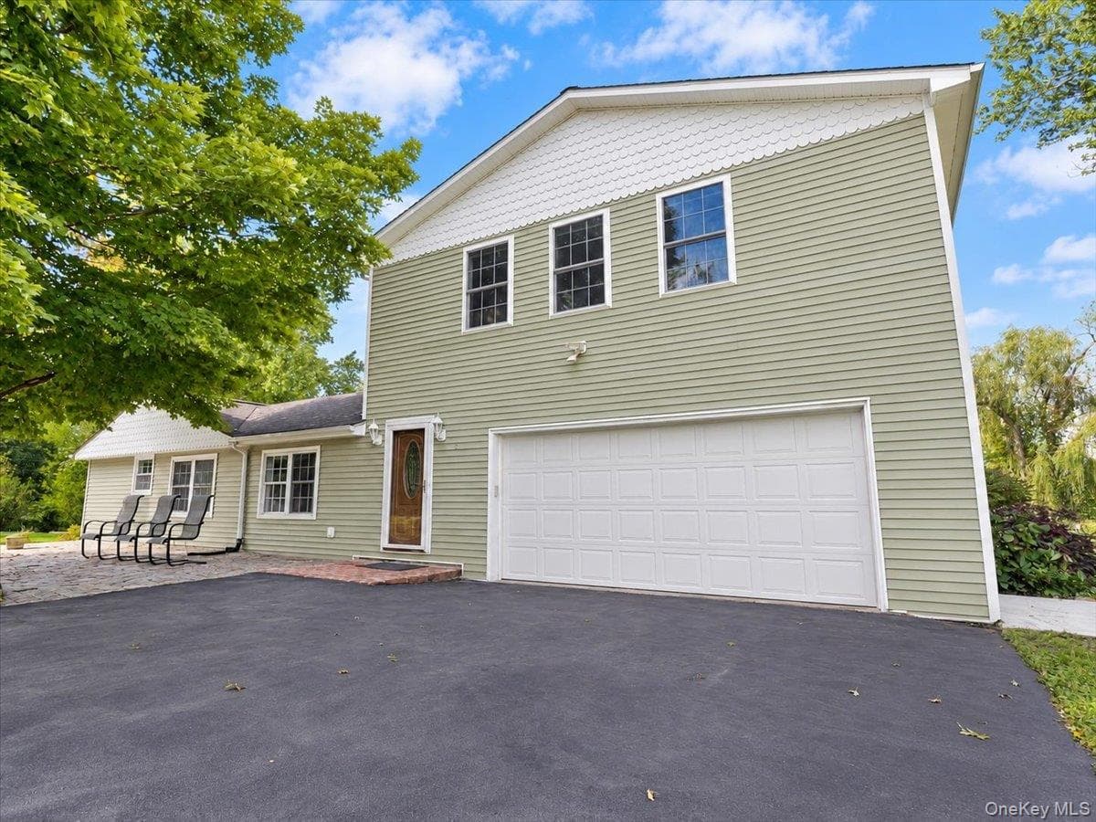 8 Acorn Drive thumbnail 28
