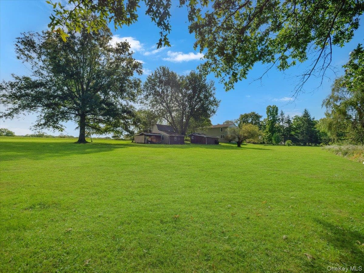 8 Acorn Drive thumbnail 46