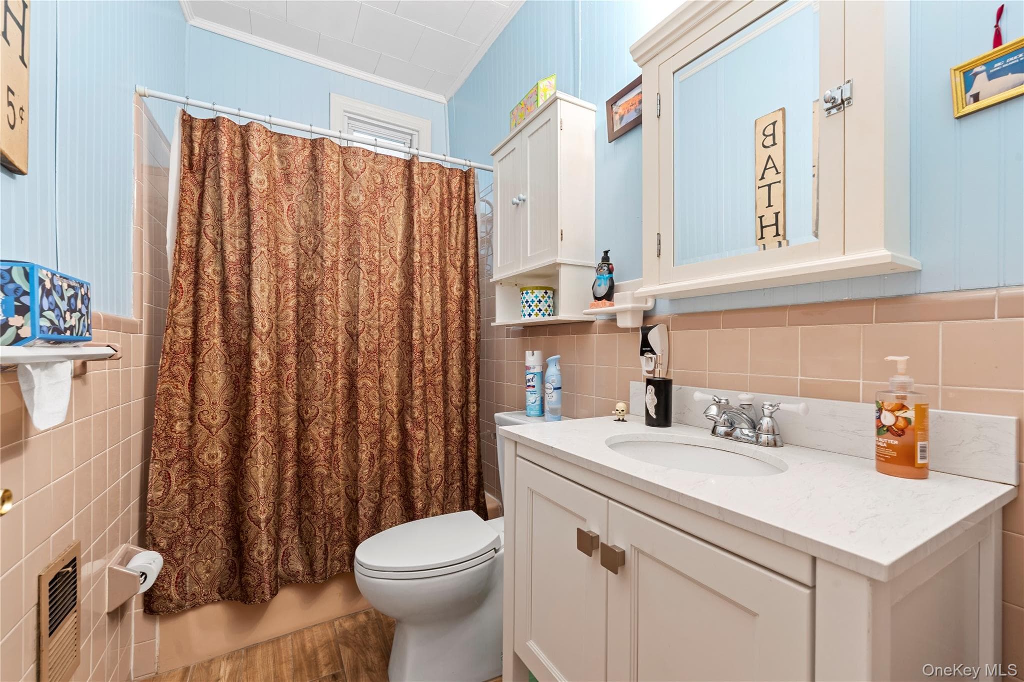 71-15 68th Street thumbnail 19