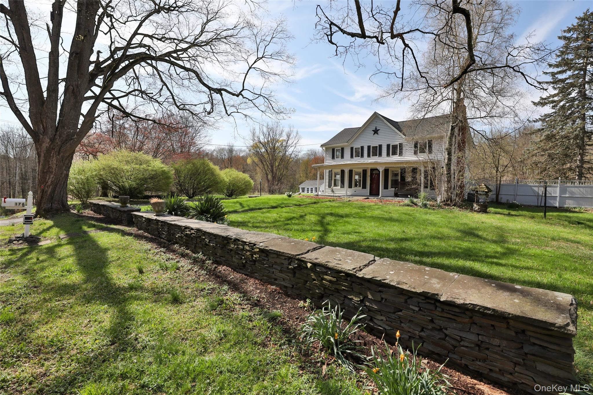 176 Williams Road photo 1