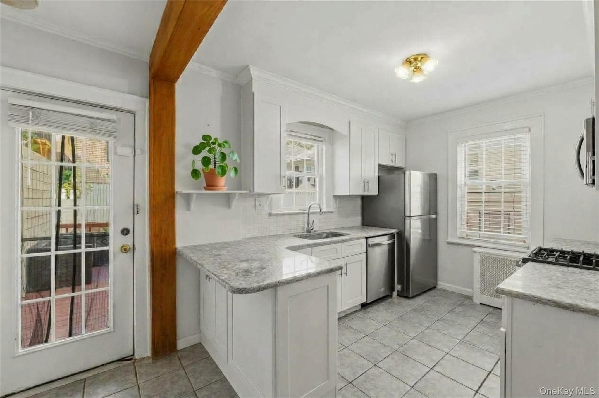 51 Sterling Avenue thumbnail 7