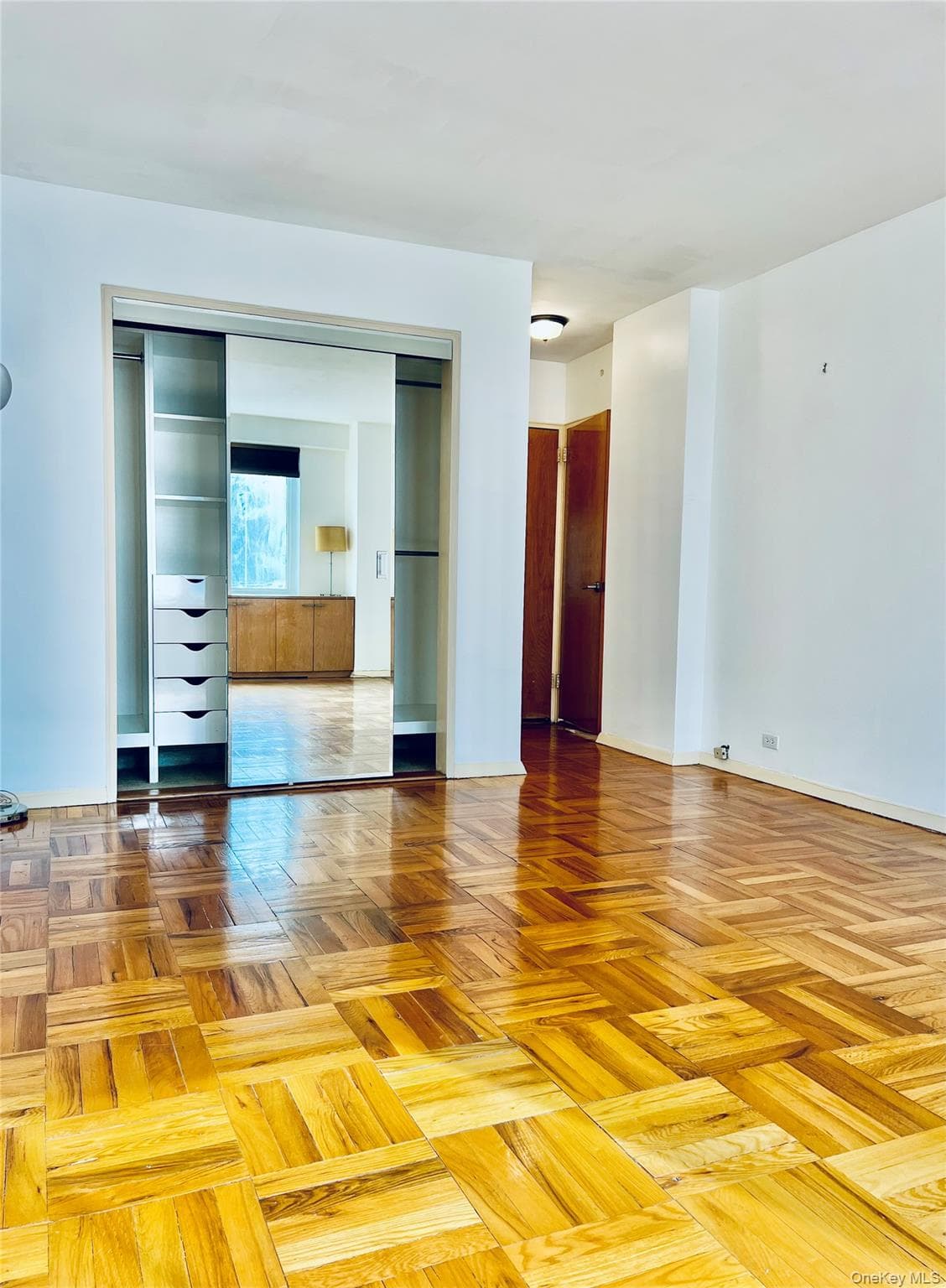411 E 53rd Street Unit: 8L thumbnail 5