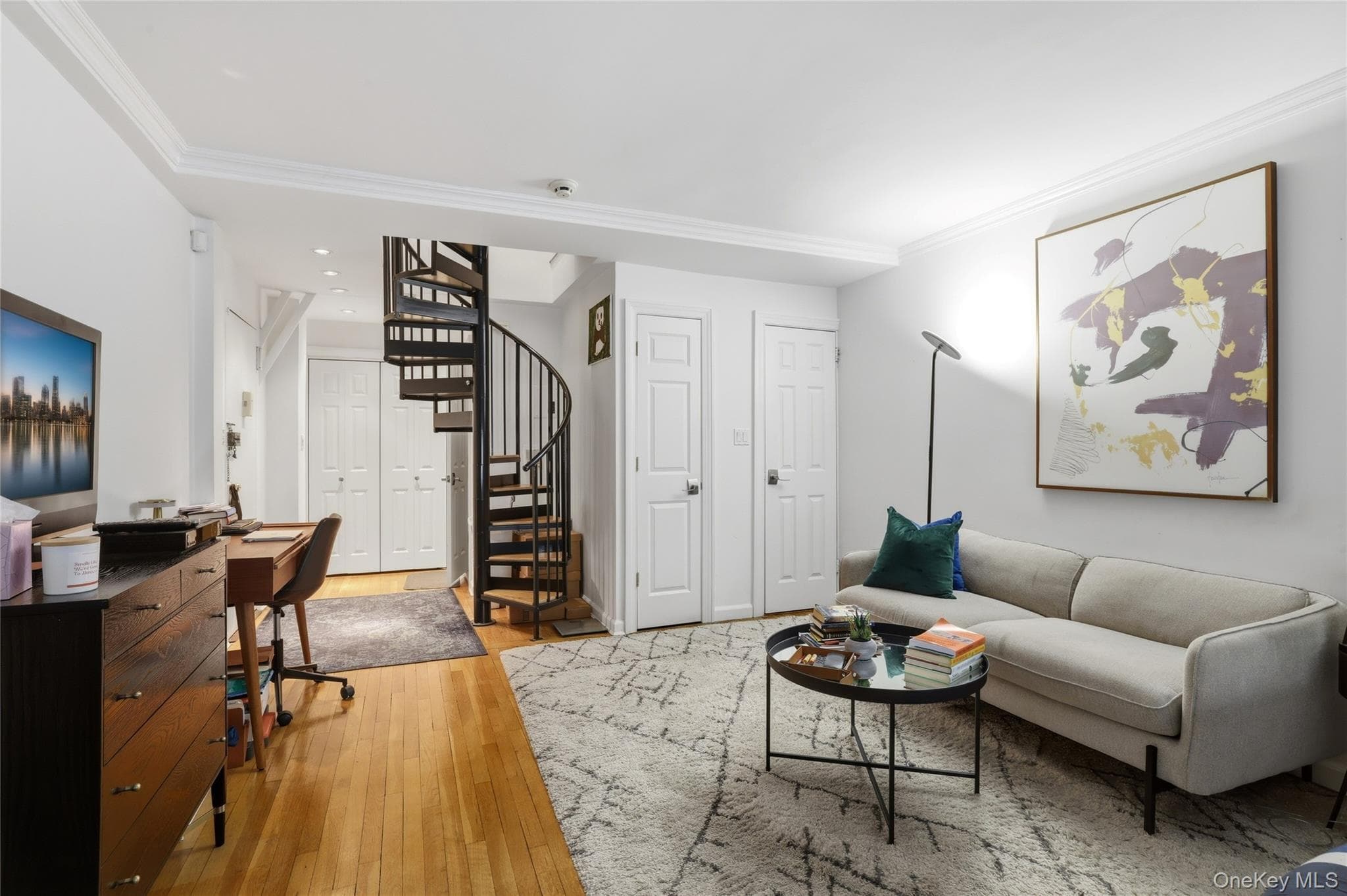 337 E 50th Street Unit: 2E thumbnail 12