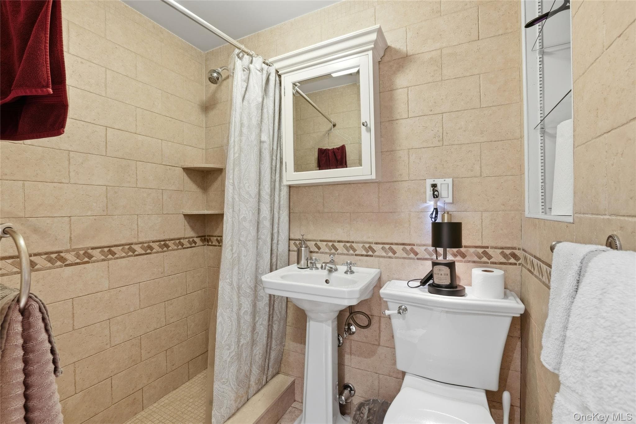337 E 50th Street Unit: 2E thumbnail 16