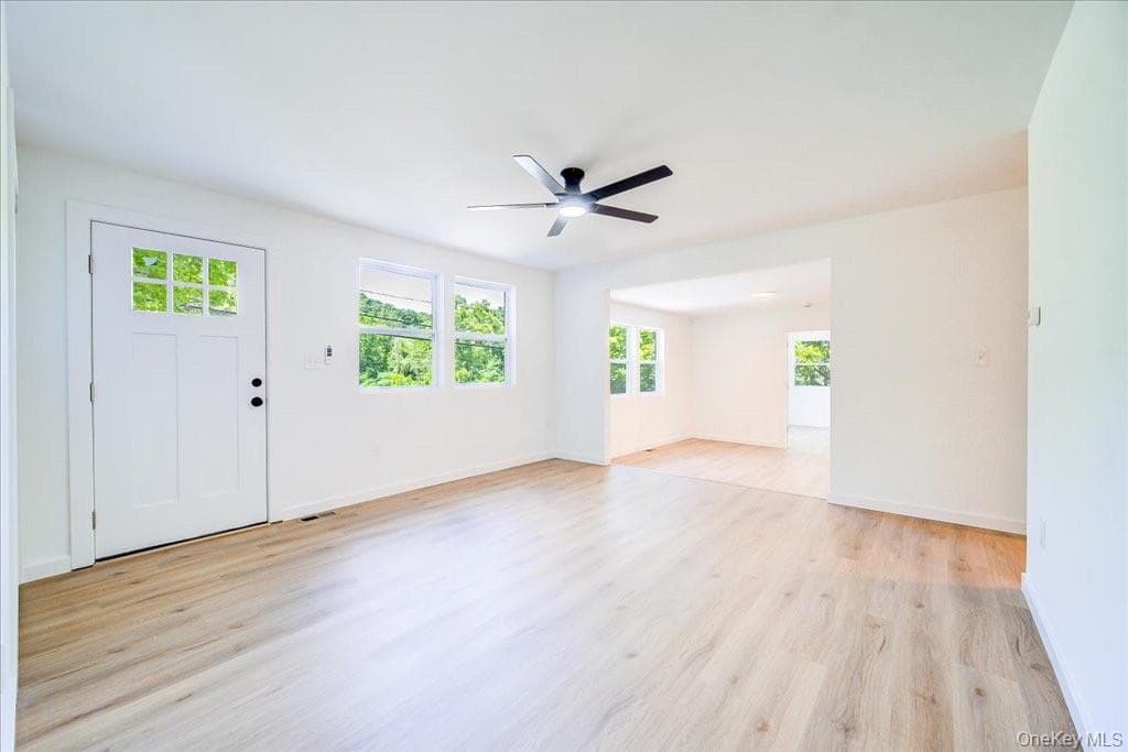 452 Vineyard Avenue thumbnail 3