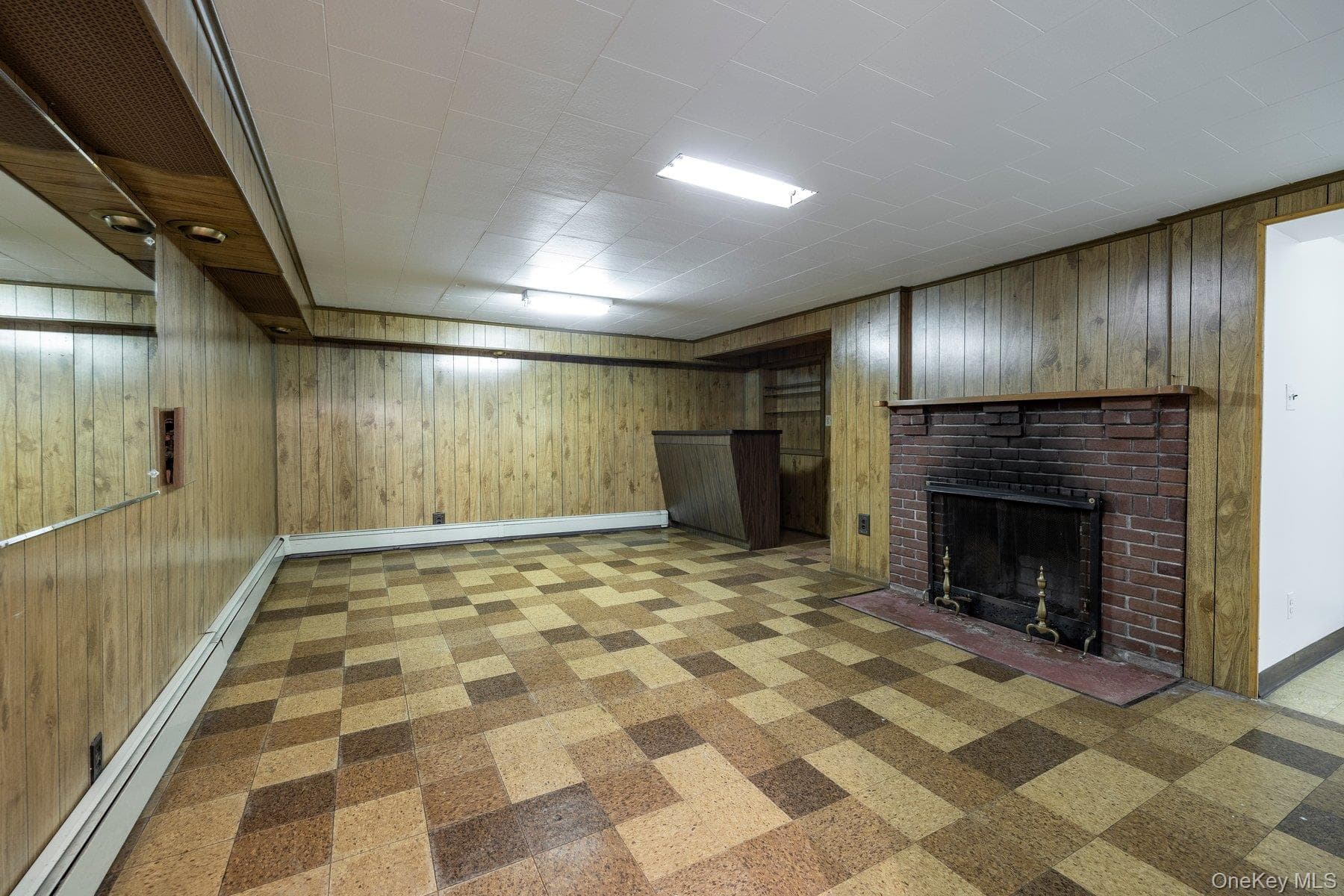 175 E Carpenter Street thumbnail 26