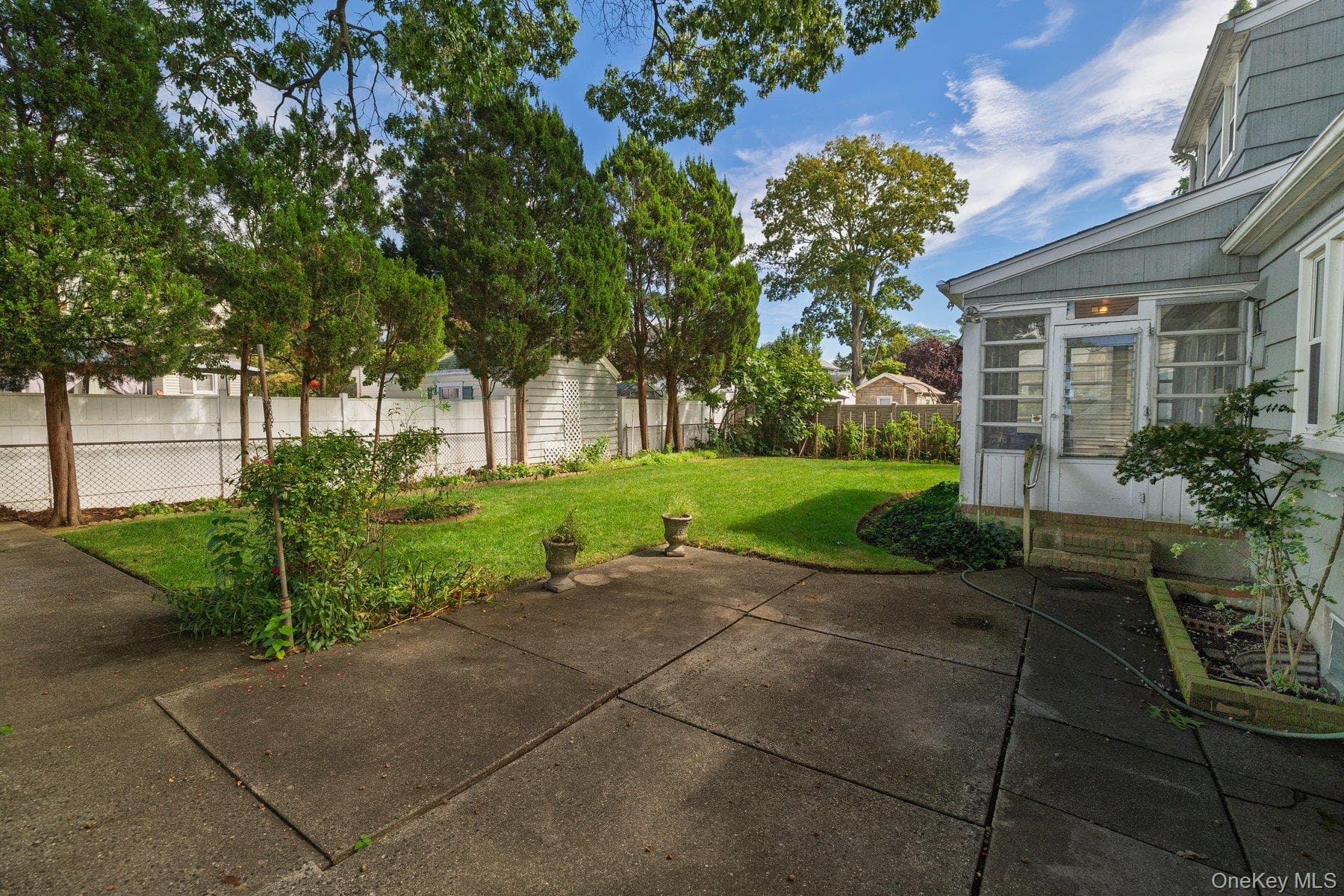 175 E Carpenter Street thumbnail 32