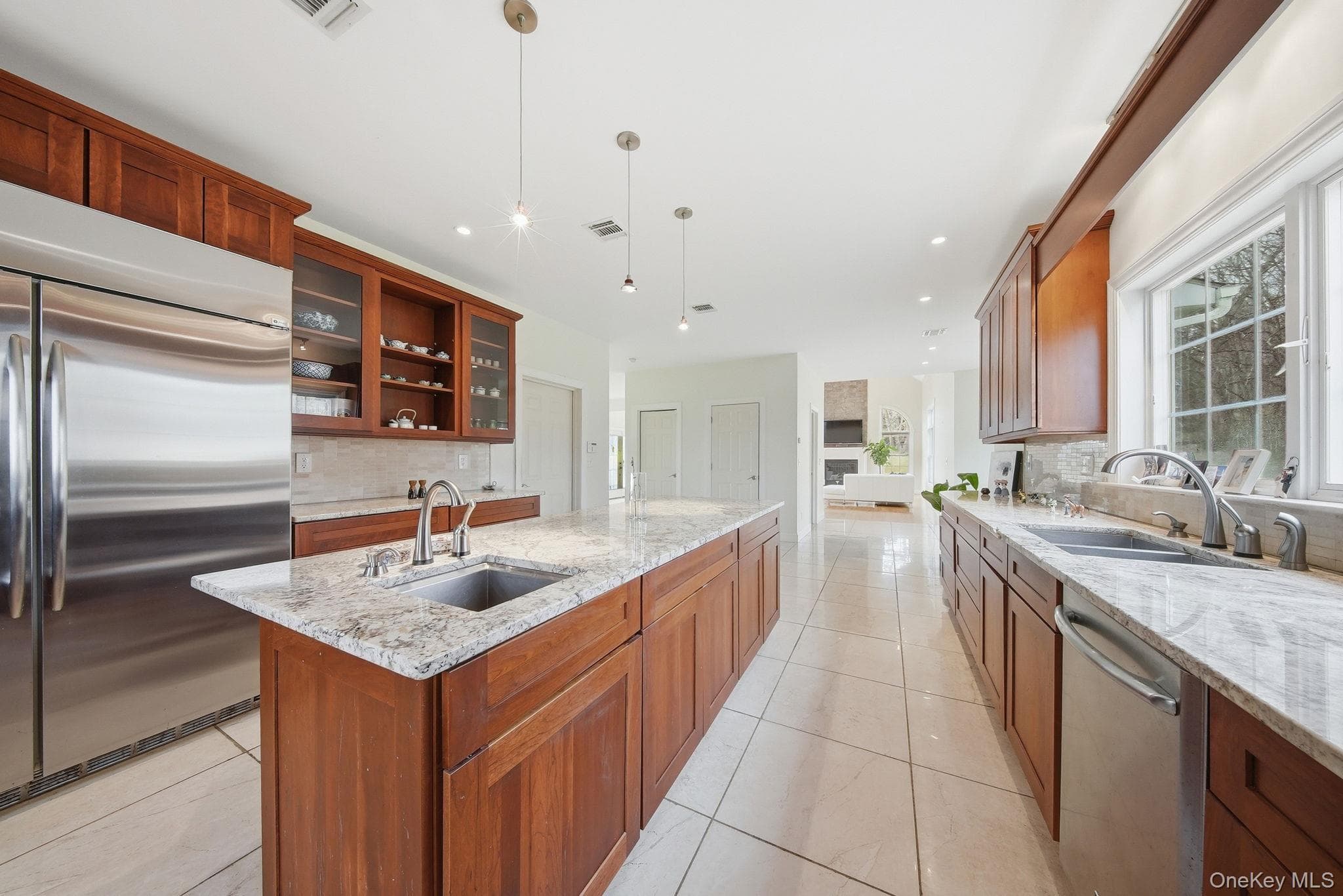 107 Breeze Hill Road thumbnail 13