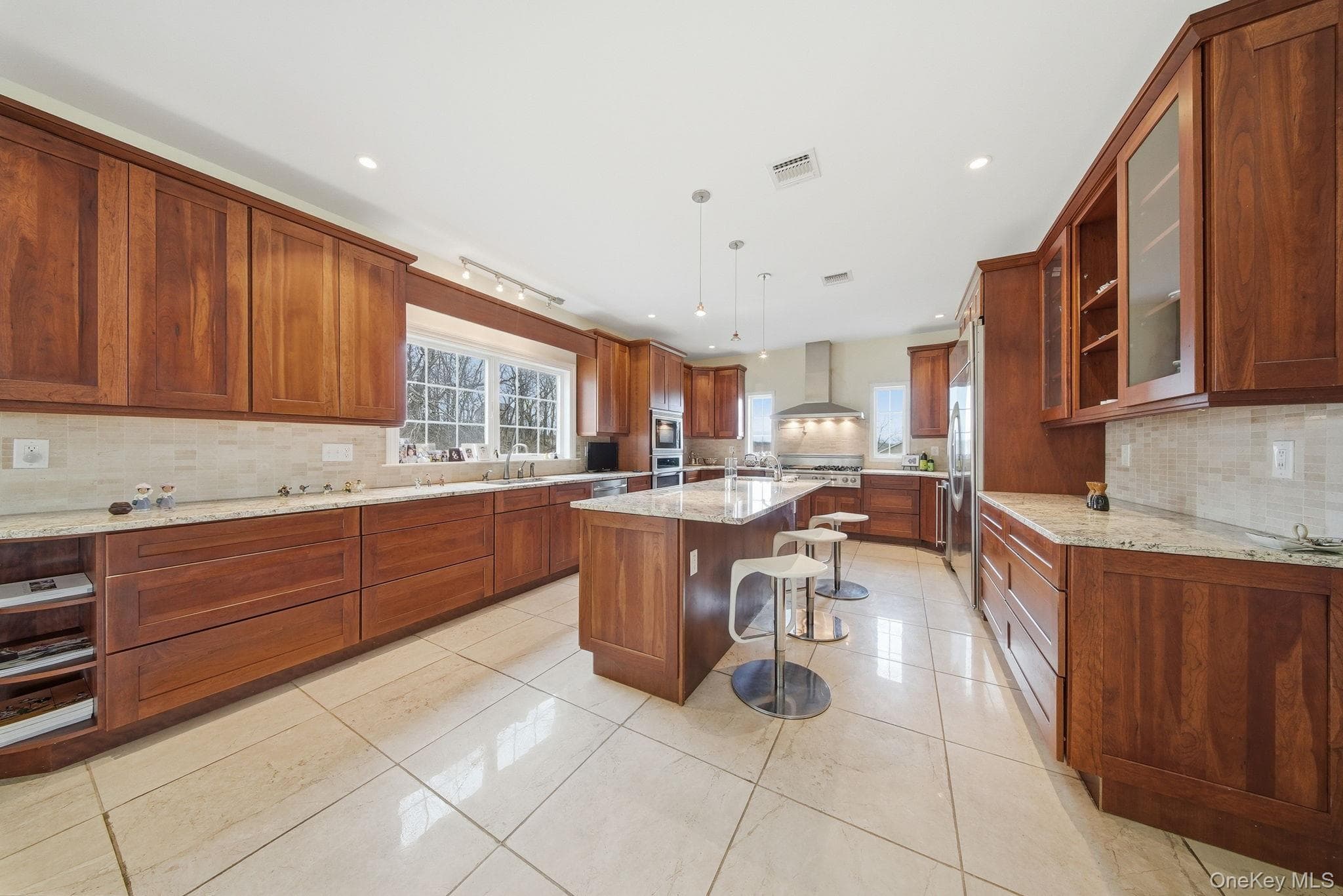 107 Breeze Hill Road thumbnail 10