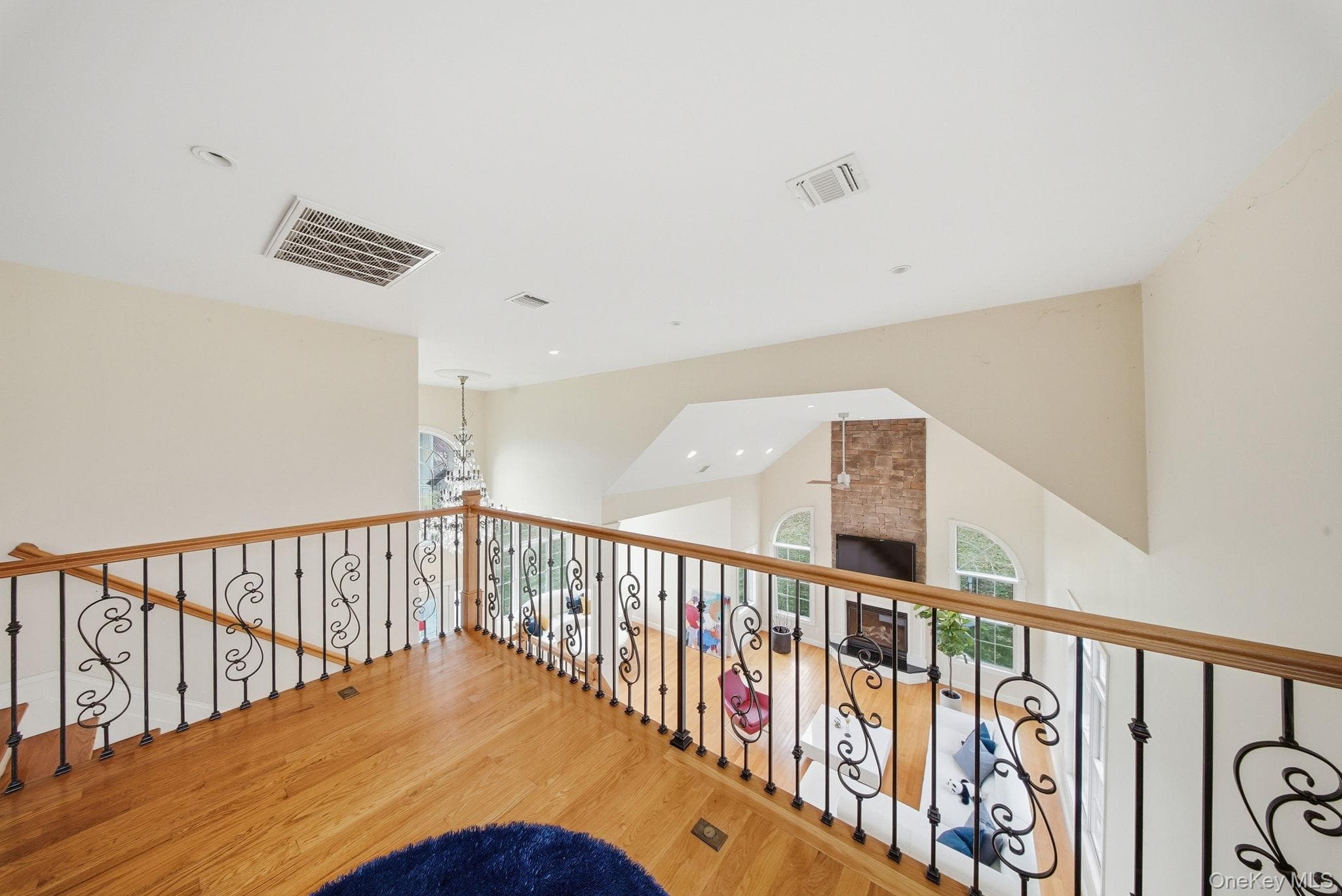 107 Breeze Hill Road thumbnail 20