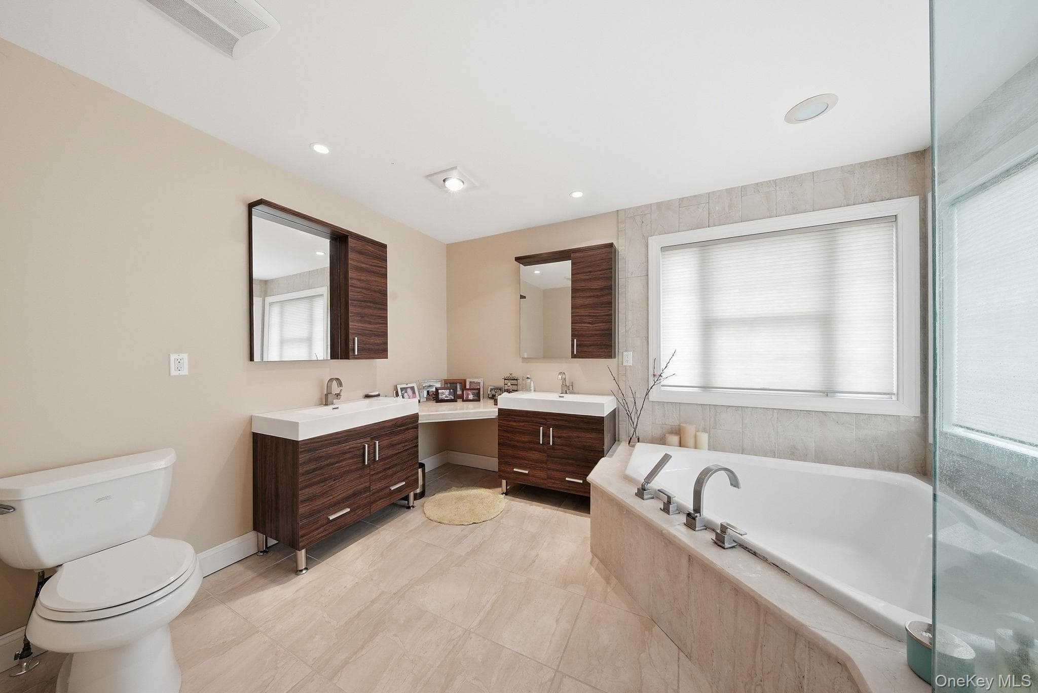 107 Breeze Hill Road thumbnail 23