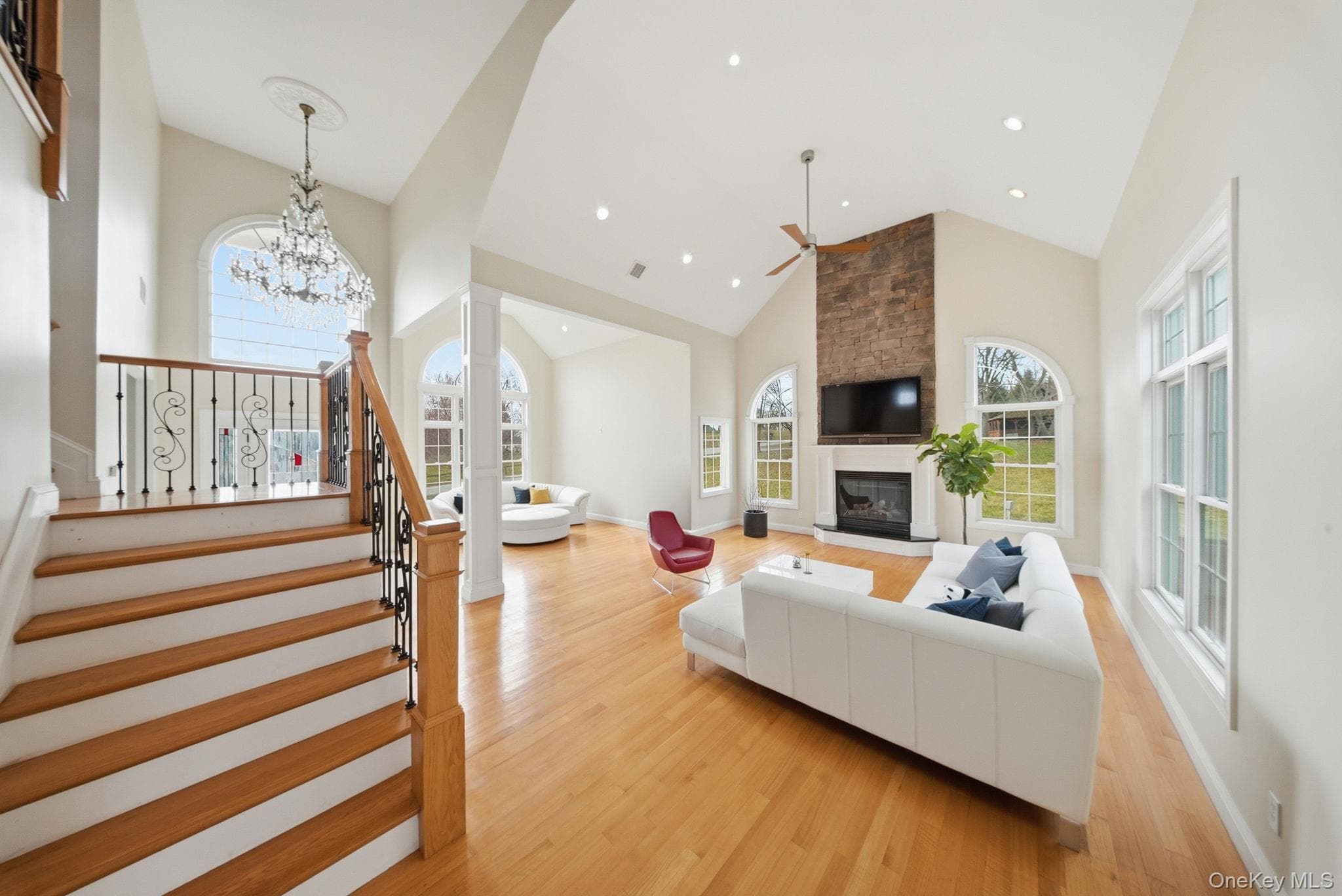 107 Breeze Hill Road thumbnail 8