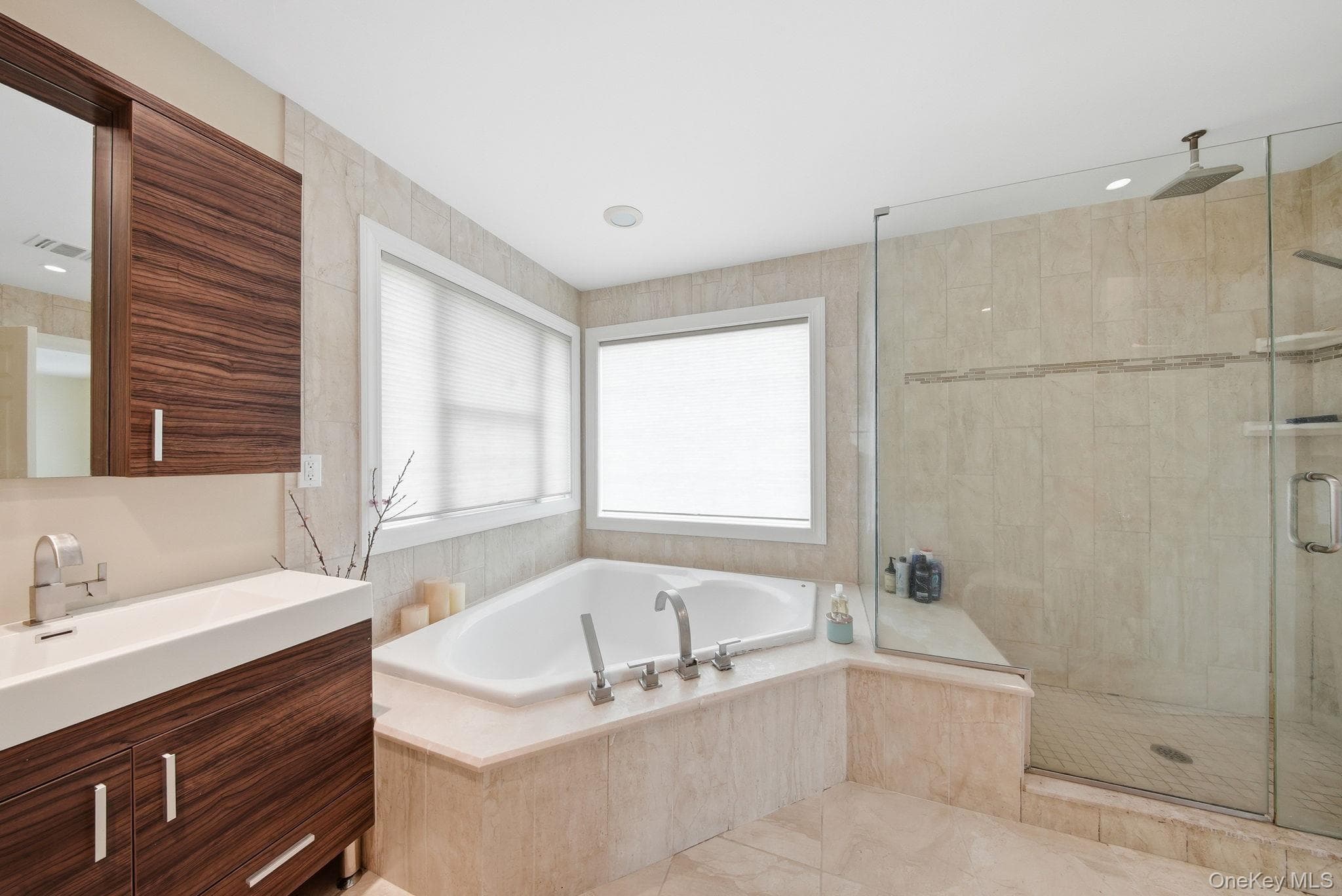 107 Breeze Hill Road thumbnail 24
