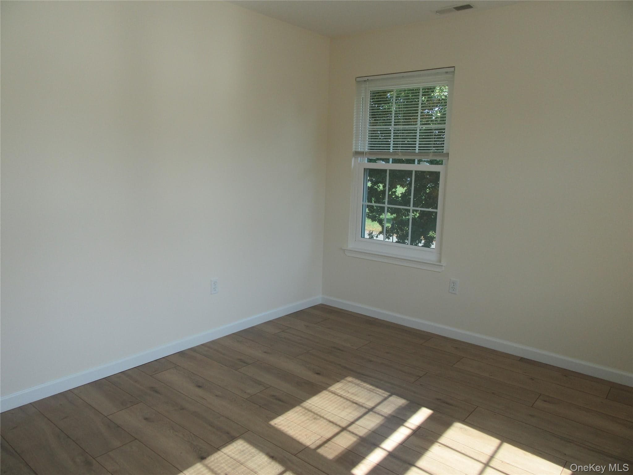 102 Cartwheel Court Unit: 22 thumbnail 14