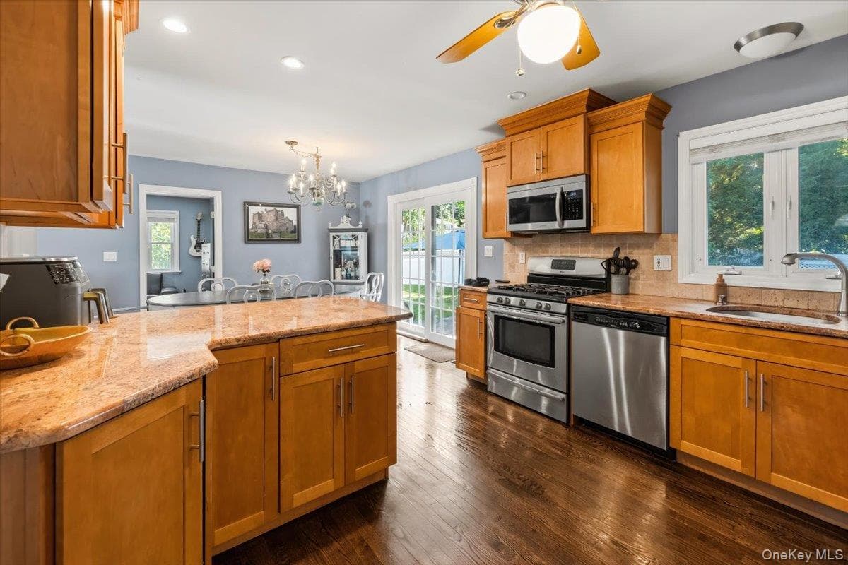 8 Foxwood Avenue thumbnail 9