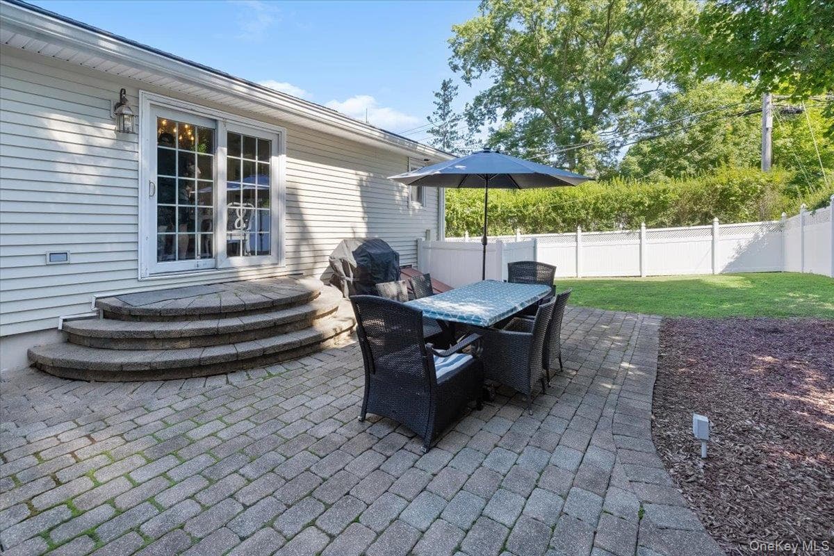8 Foxwood Avenue thumbnail 28