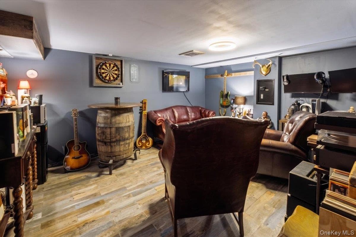 8 Foxwood Avenue thumbnail 35