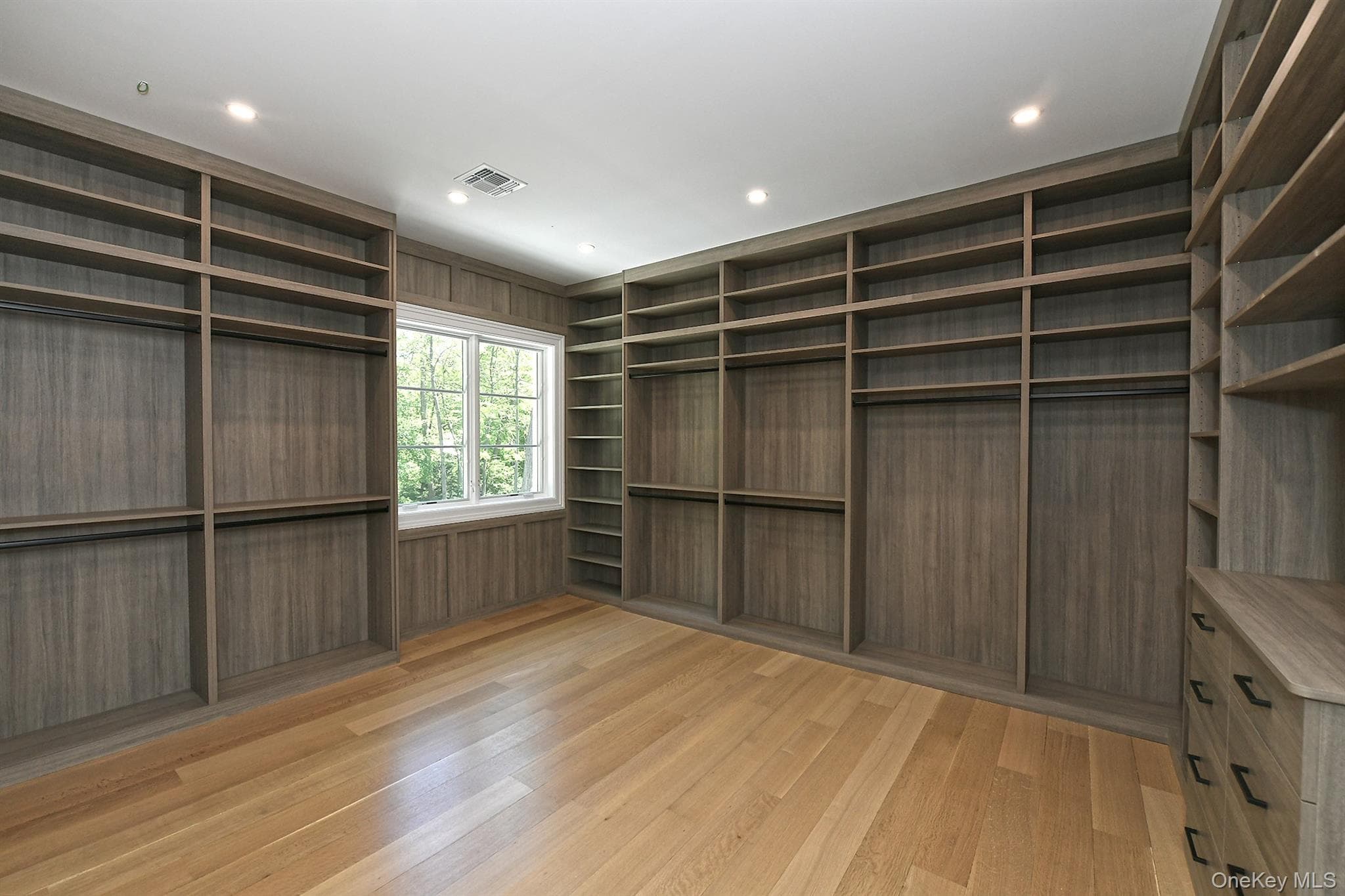 20 Knollwood Road thumbnail 31
