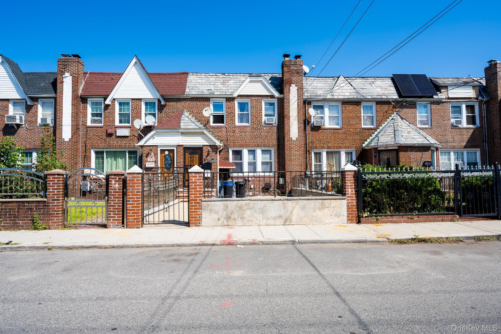 114-45 200th Street, Saint Albans